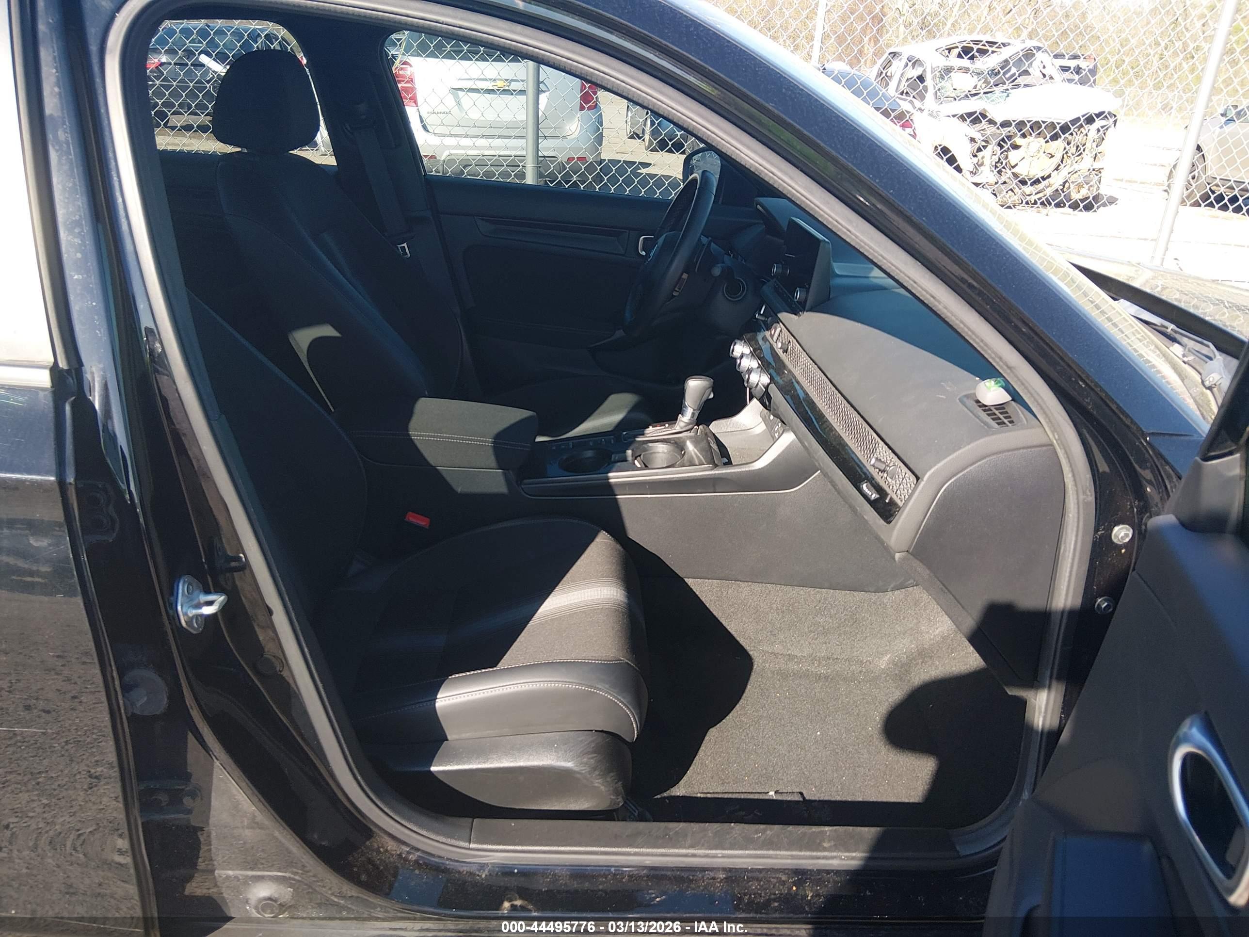 HONDA CIVIC image 5