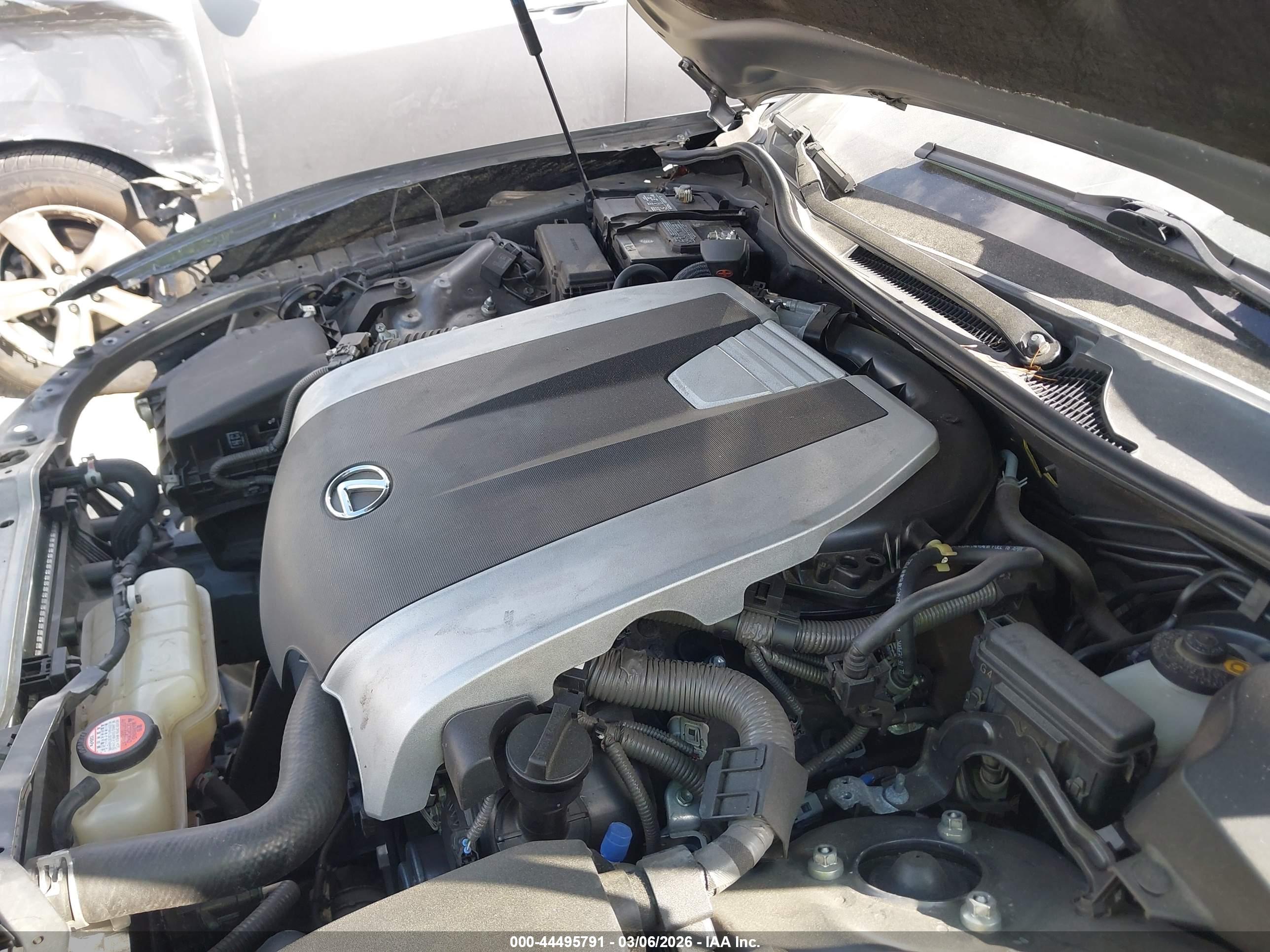 LEXUS GS image 10