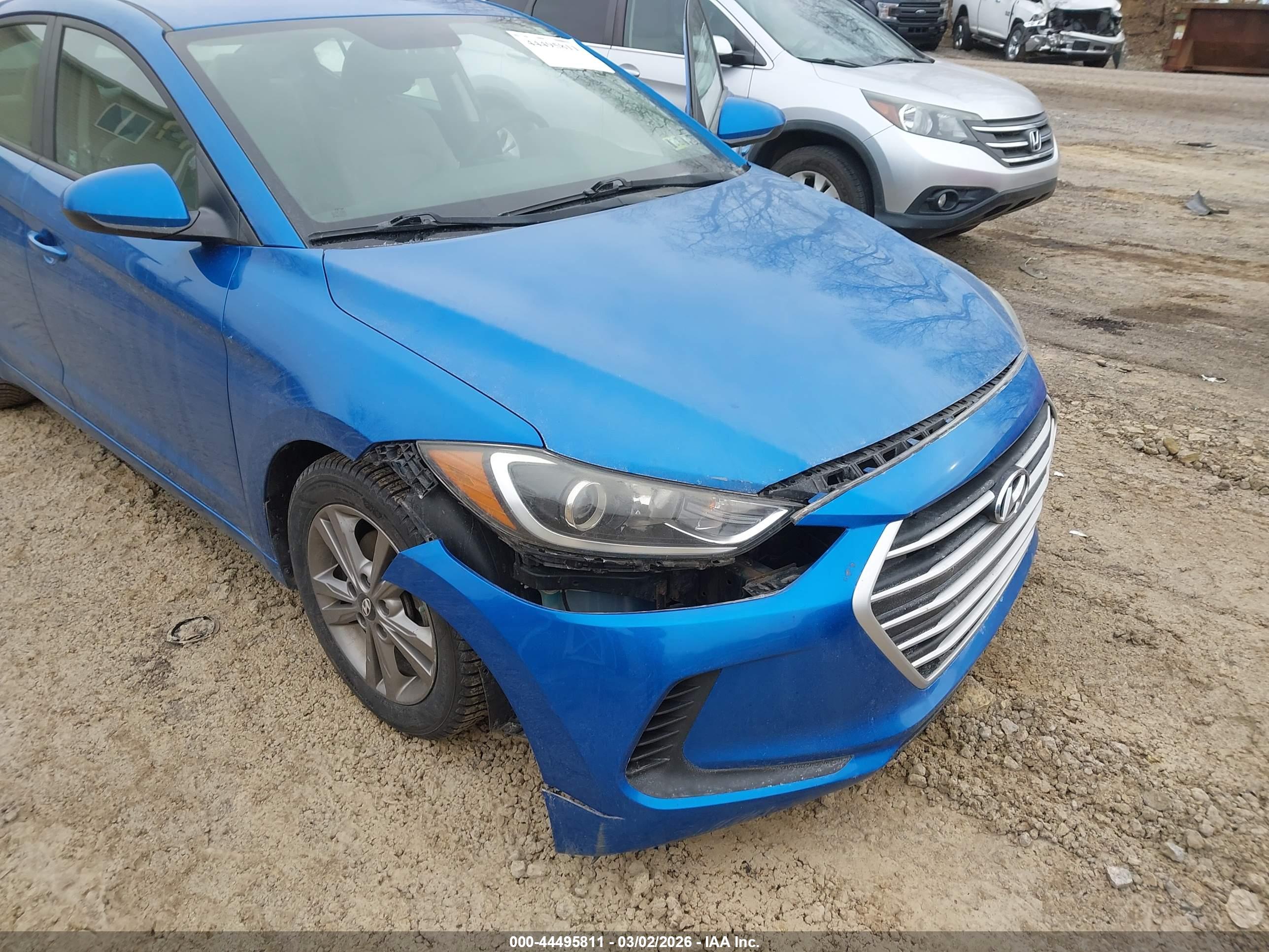 HYUNDAI ELANTRA image 6