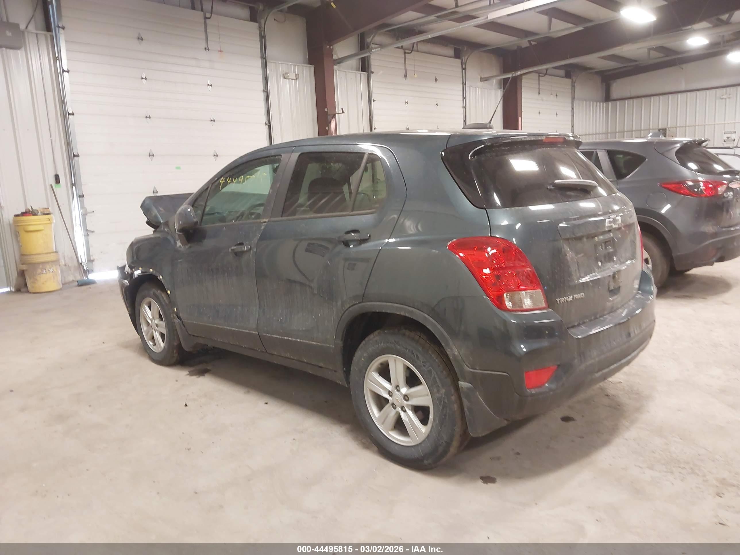 CHEVROLET TRAX image 3