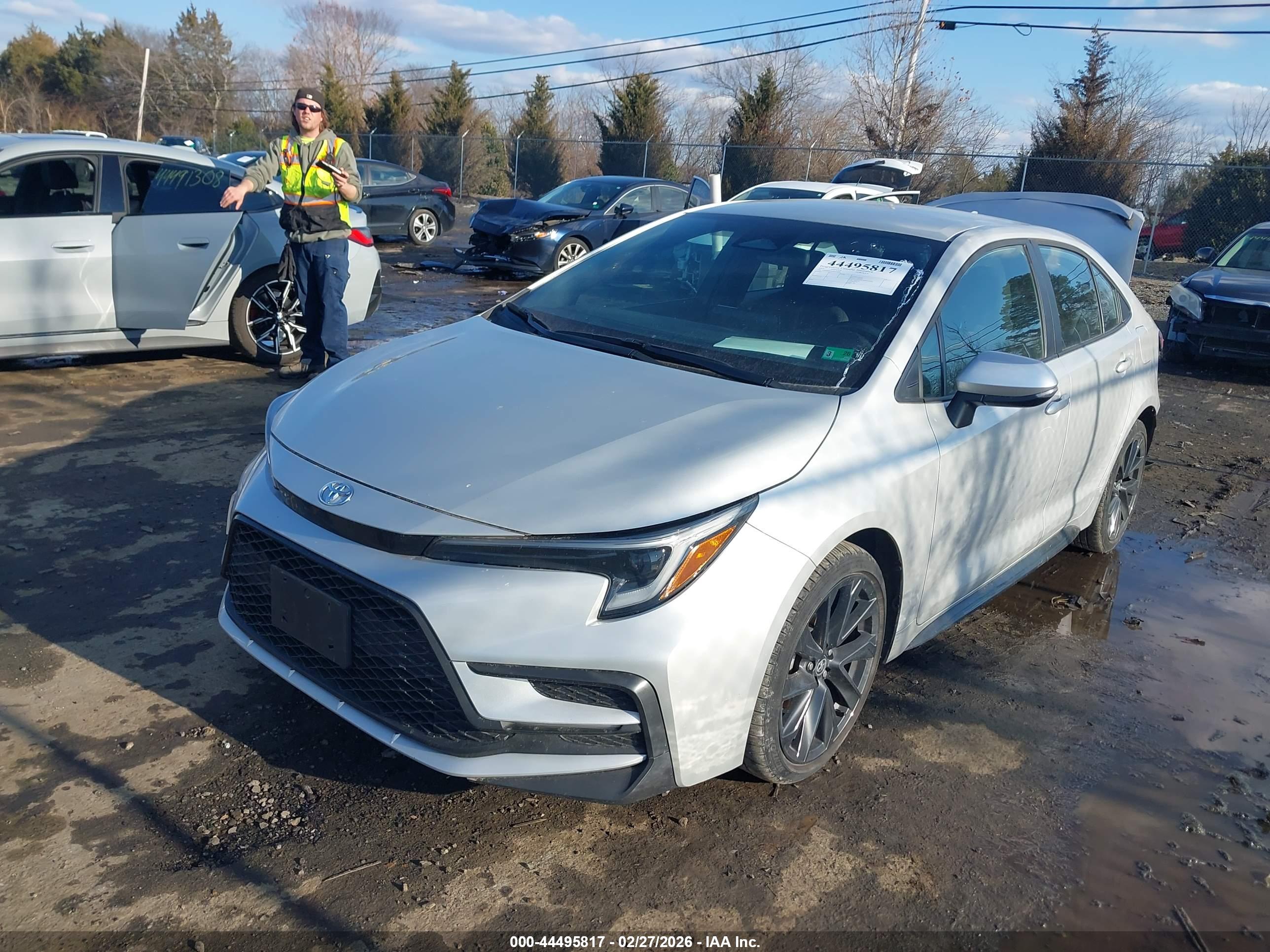 TOYOTA COROLLA image 2