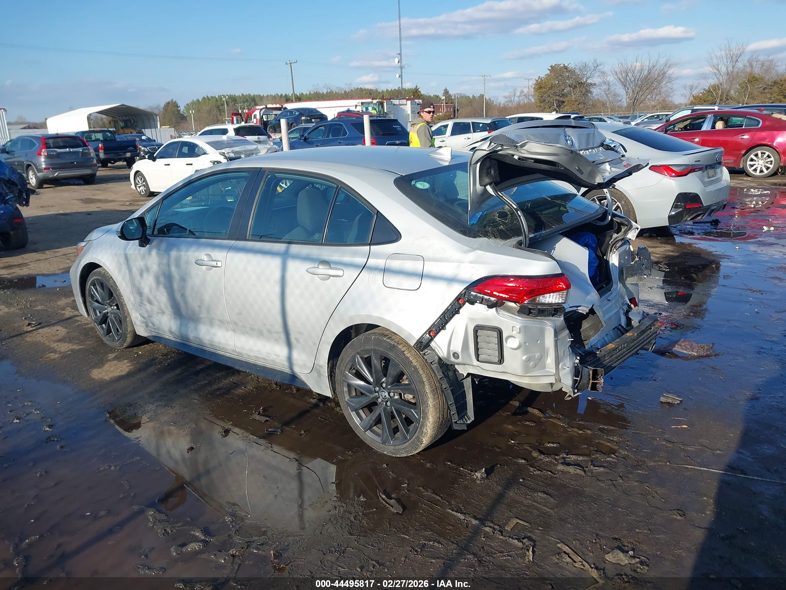 TOYOTA COROLLA image 3