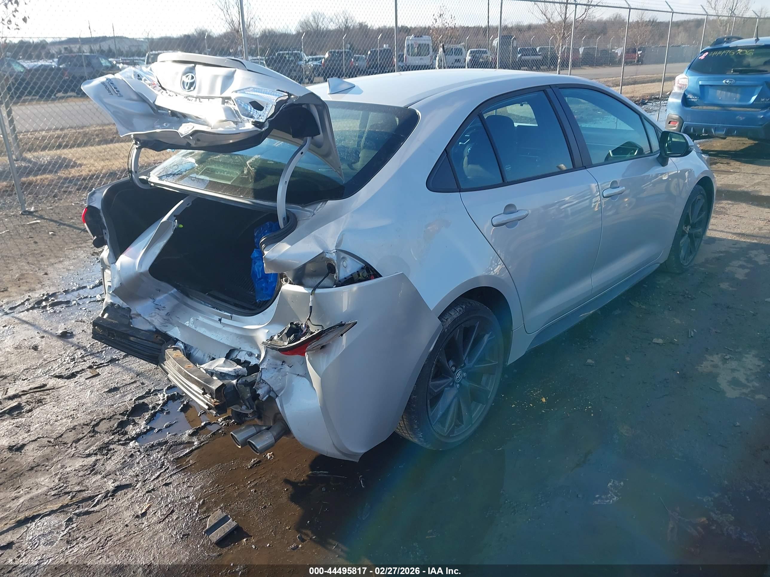 TOYOTA COROLLA image 4