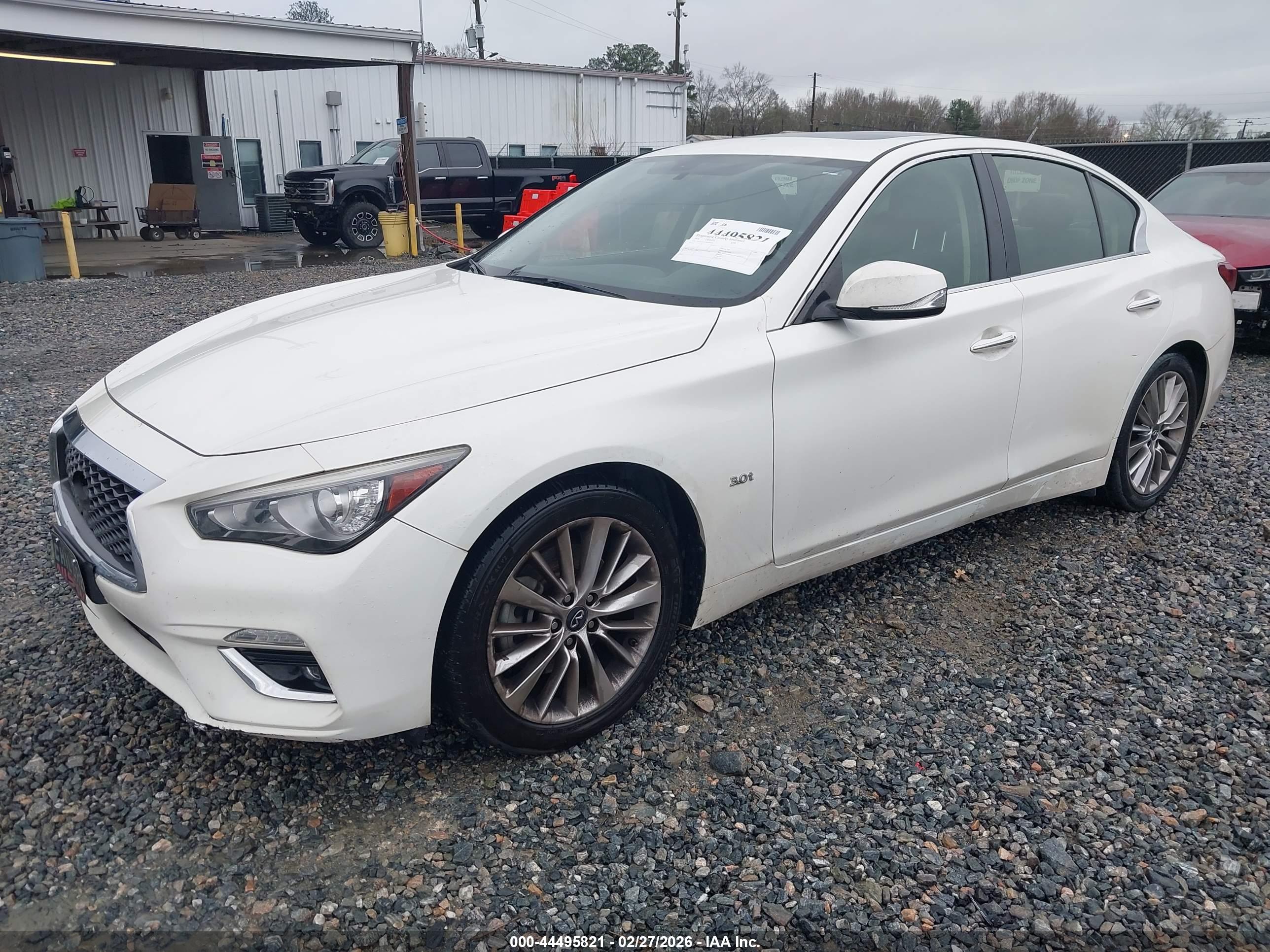 INFINITI Q50 image 2