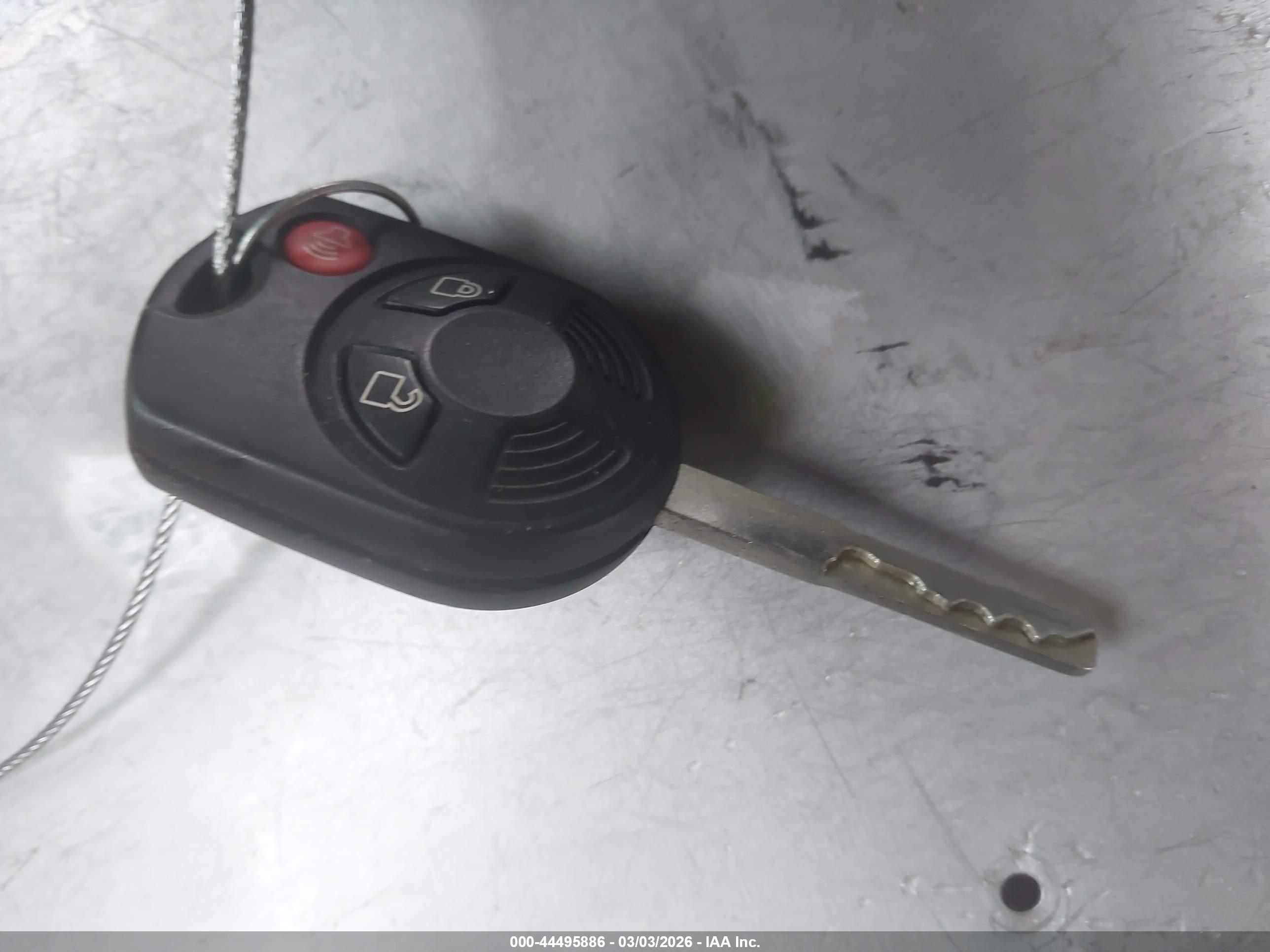 FORD ESCAPE image 11