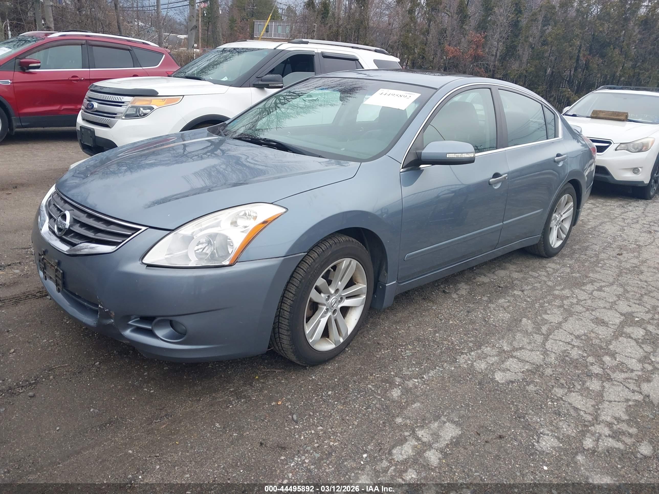 NISSAN ALTIMA image 2