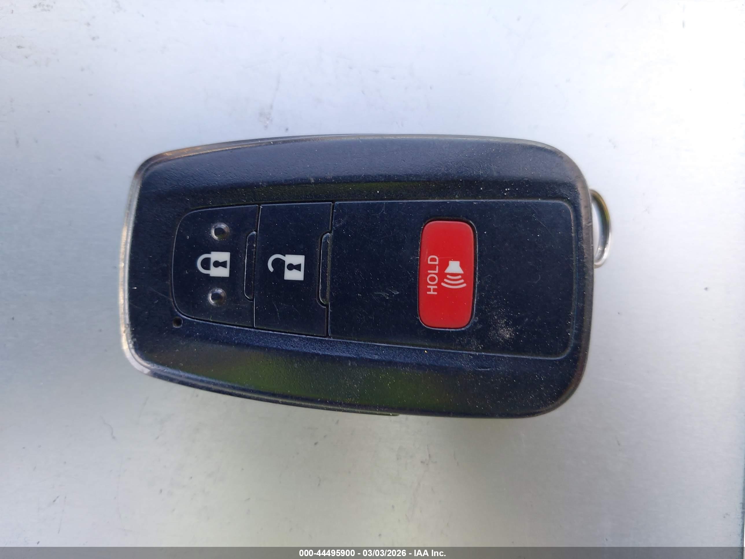 TOYOTA PRIUS image 11