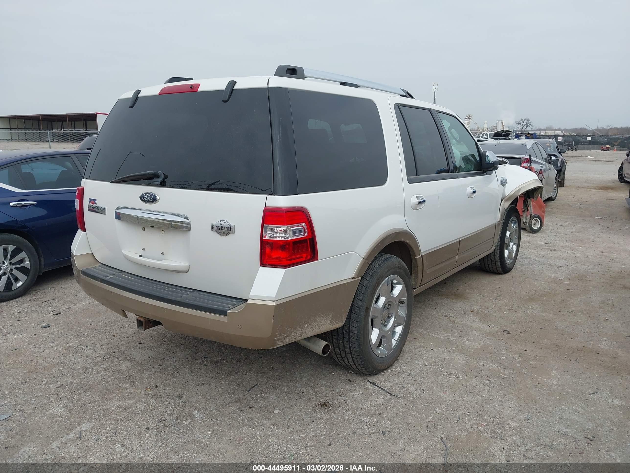 FORD EXPEDITION image 4