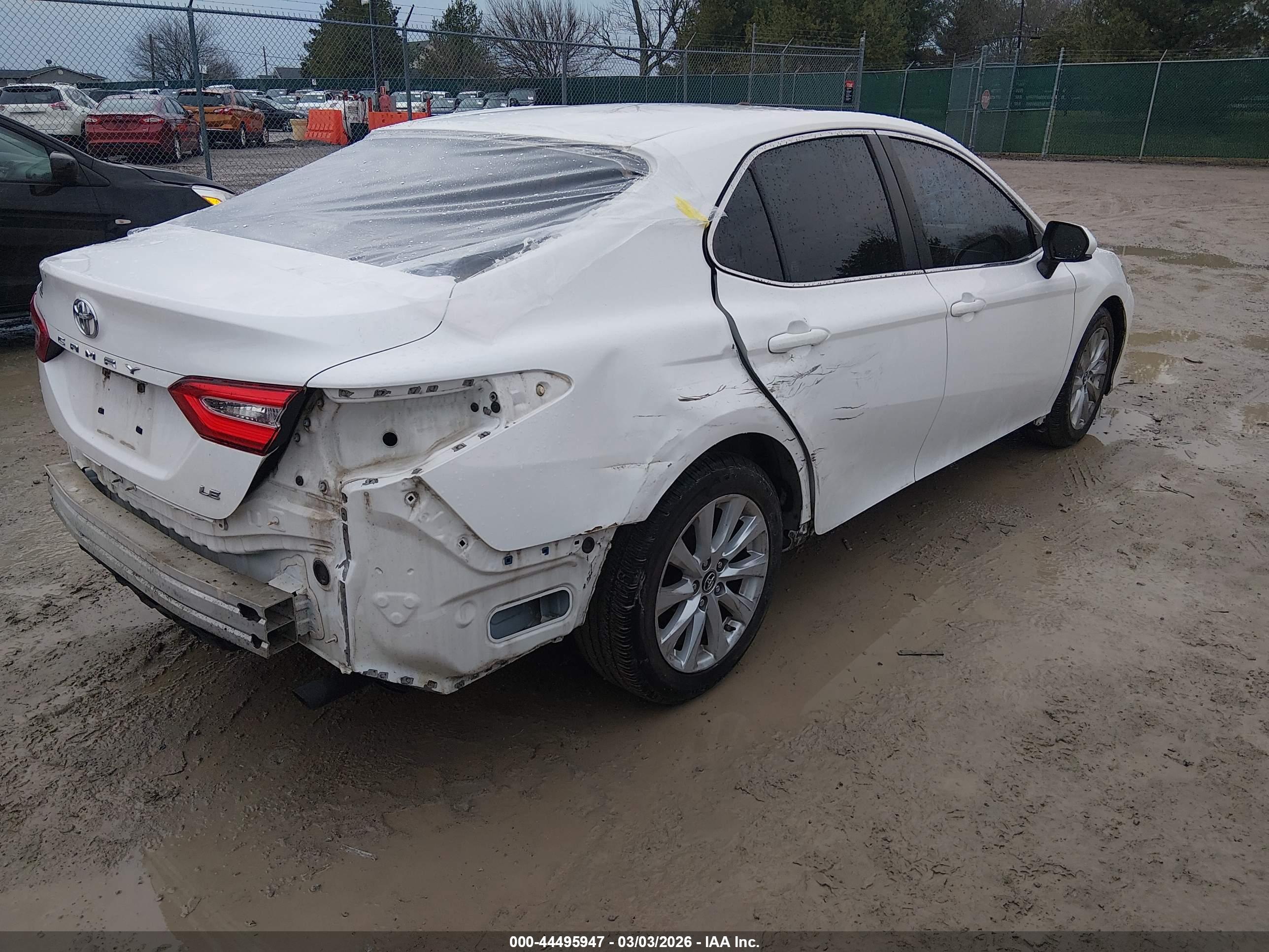 TOYOTA CAMRY image 4
