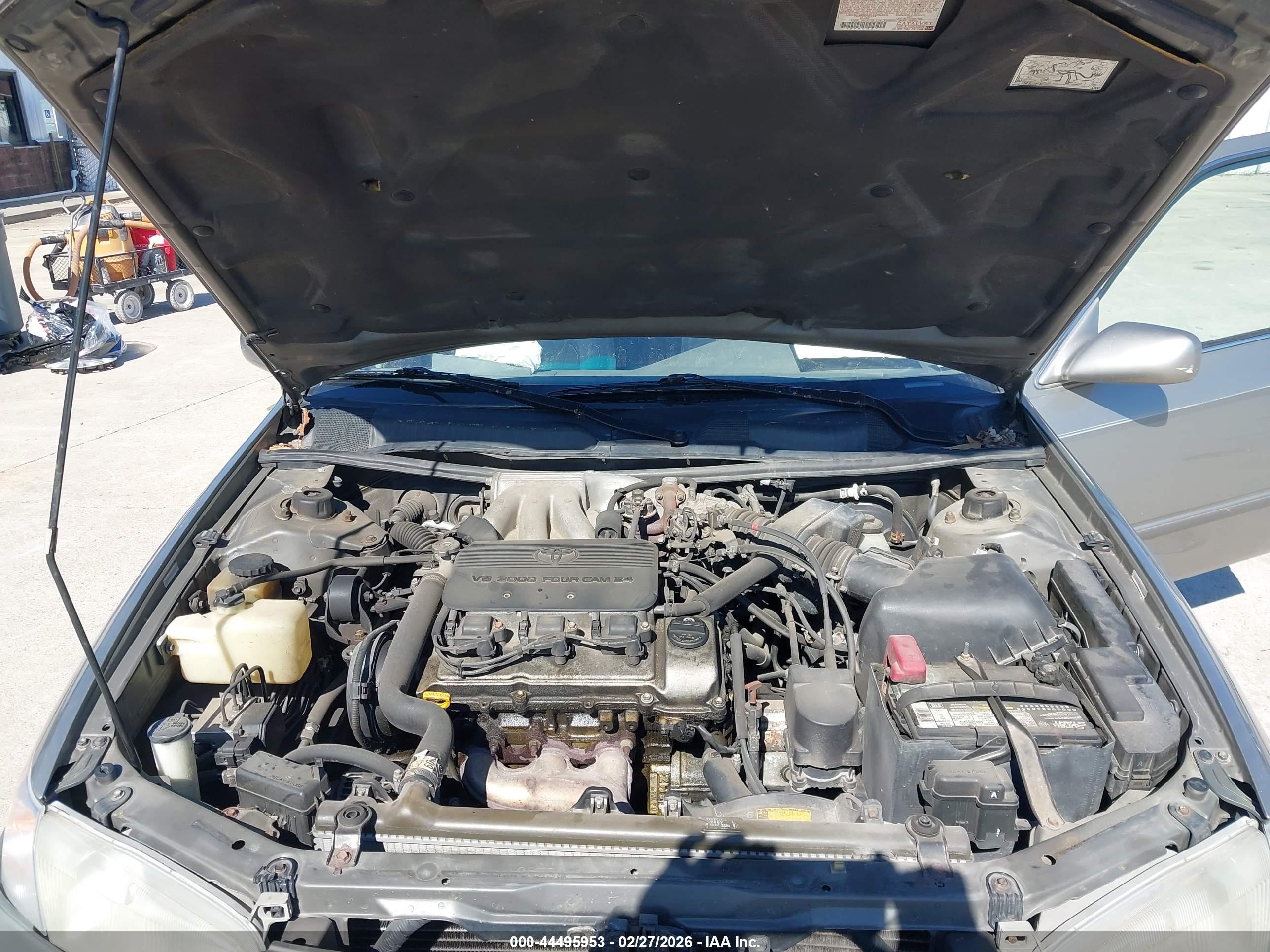 TOYOTA CAMRY image 10
