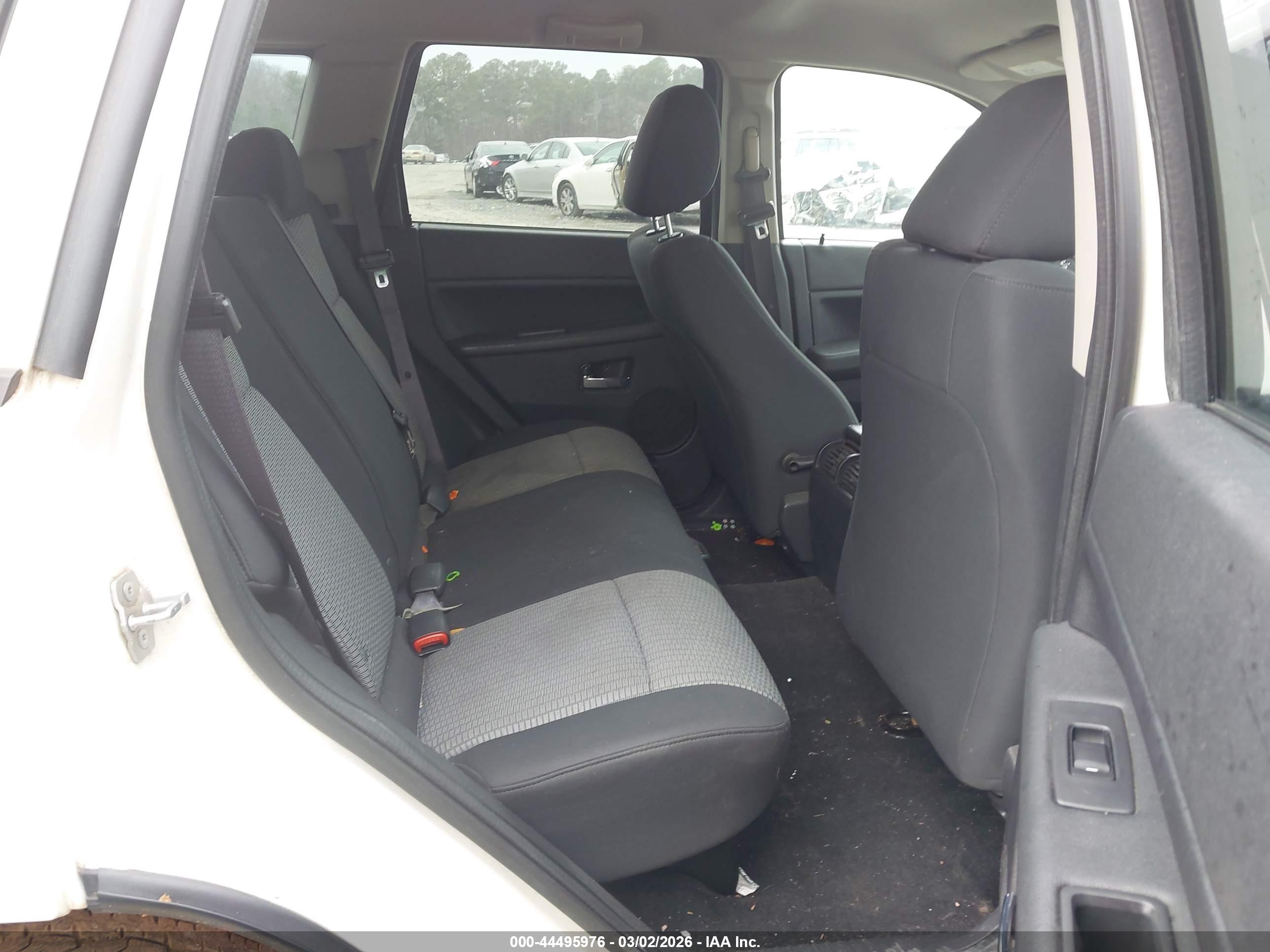 JEEP GRAND image 8