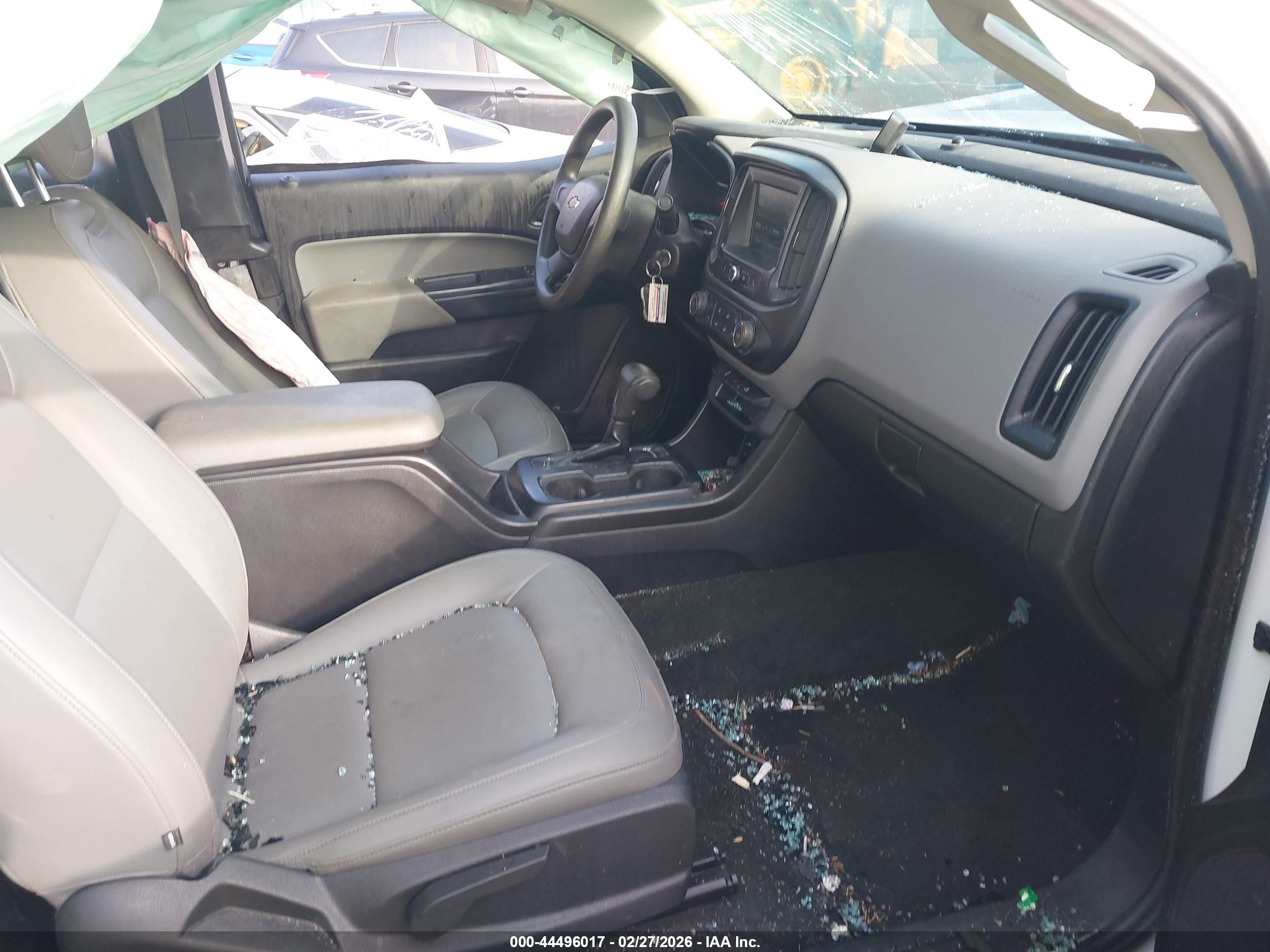 CHEVROLET COLORADO image 5
