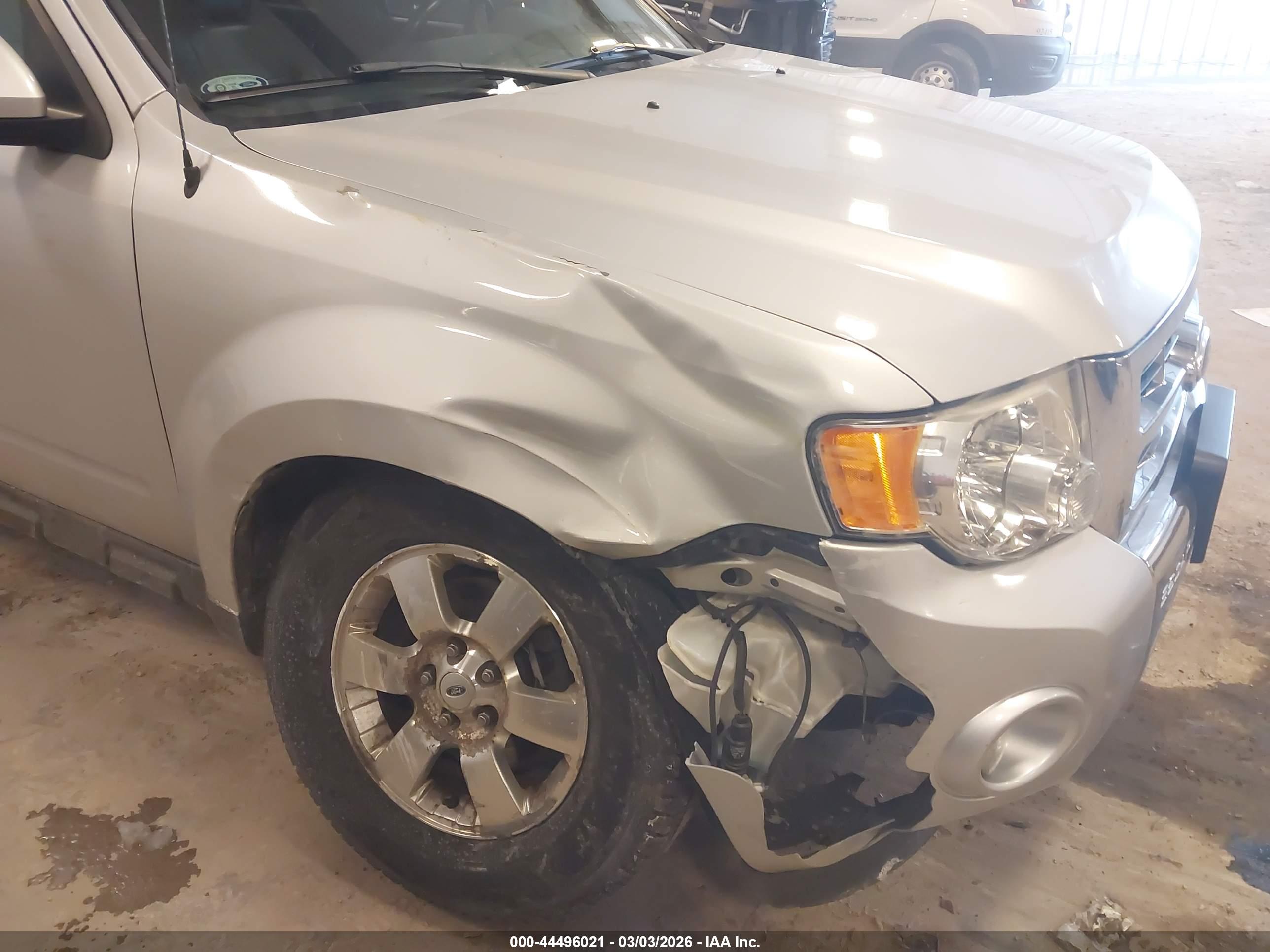 FORD ESCAPE image 6
