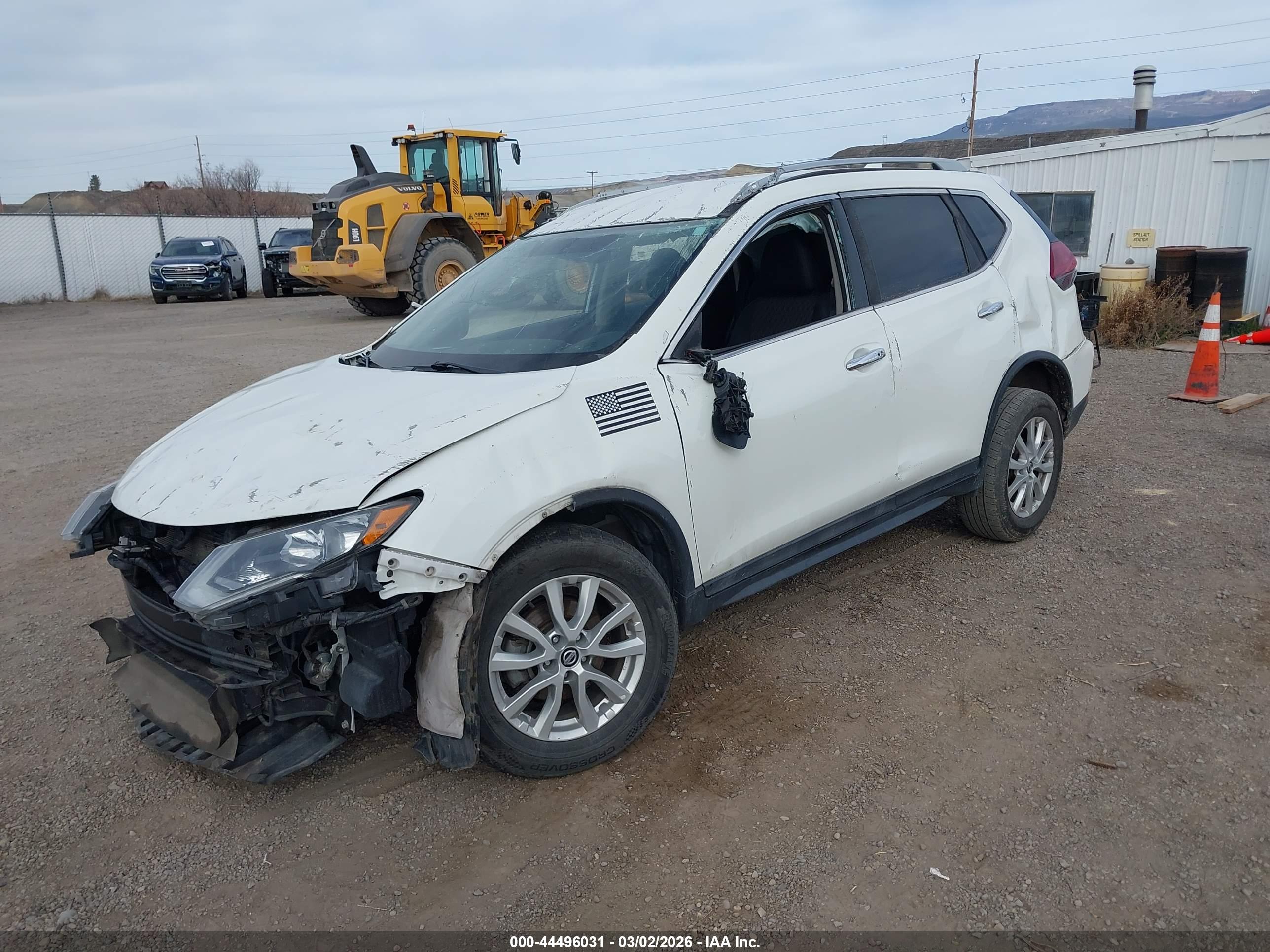 NISSAN ROGUE image 2