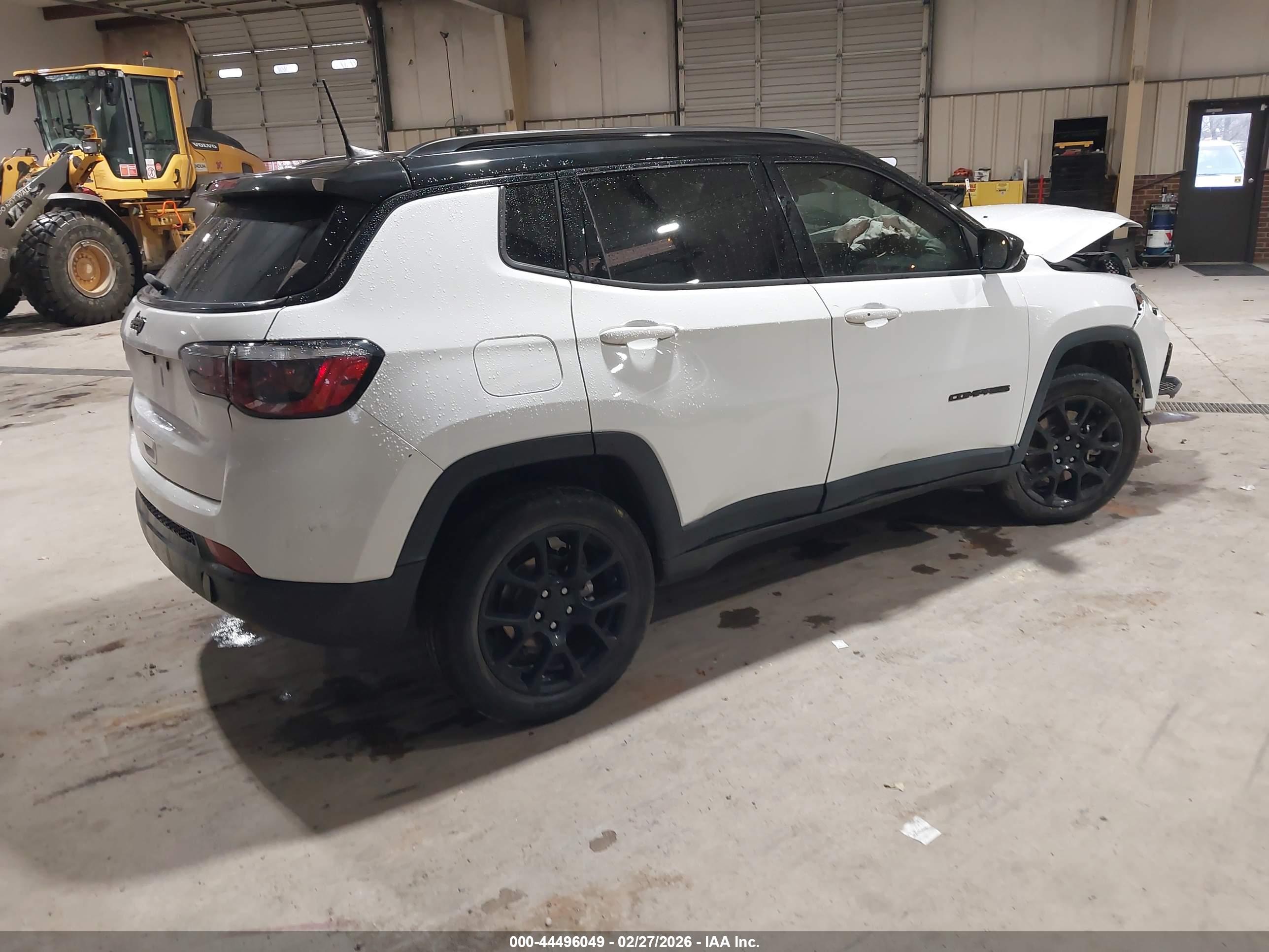 JEEP COMPASS image 4