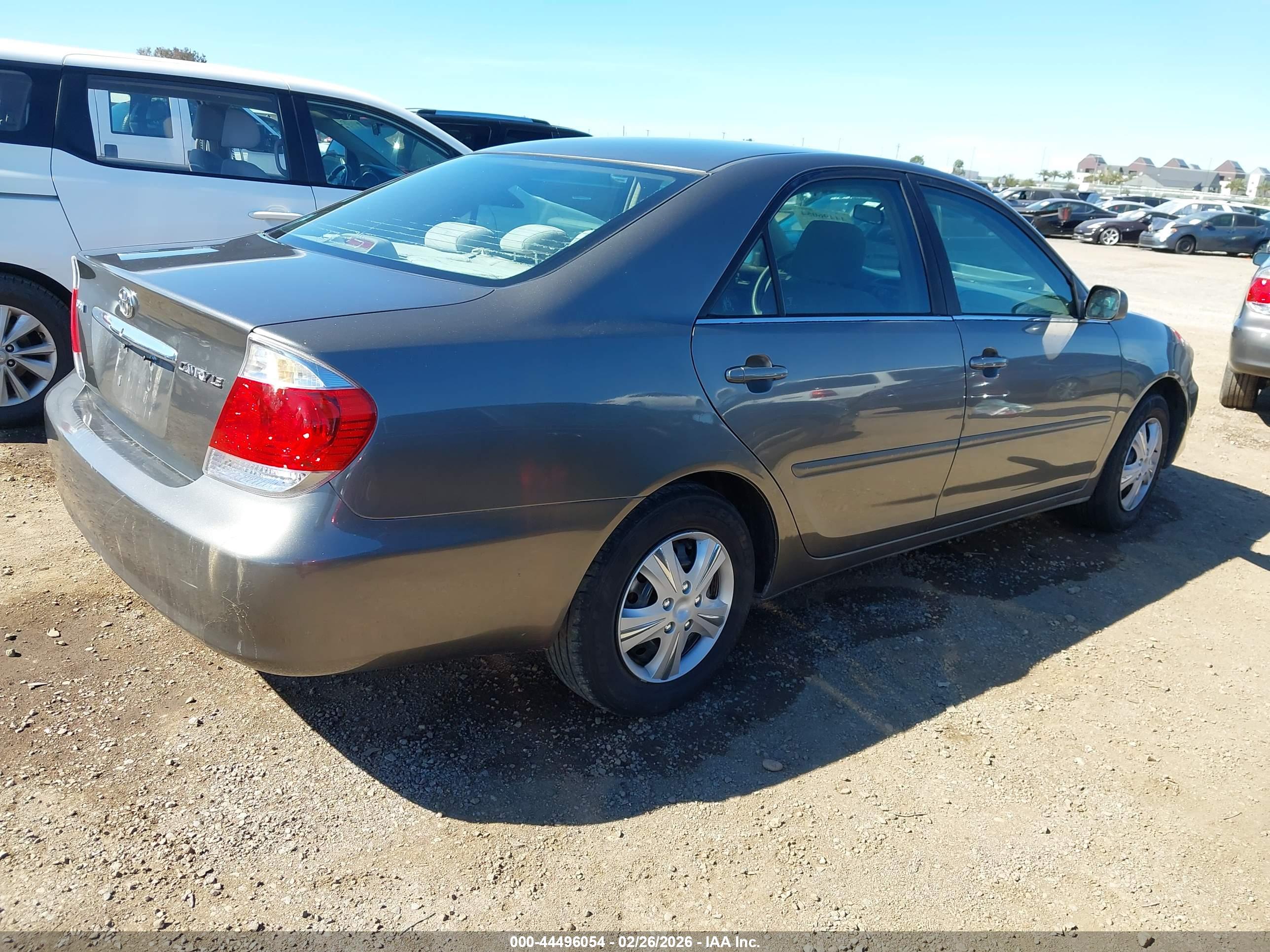 TOYOTA CAMRY image 4