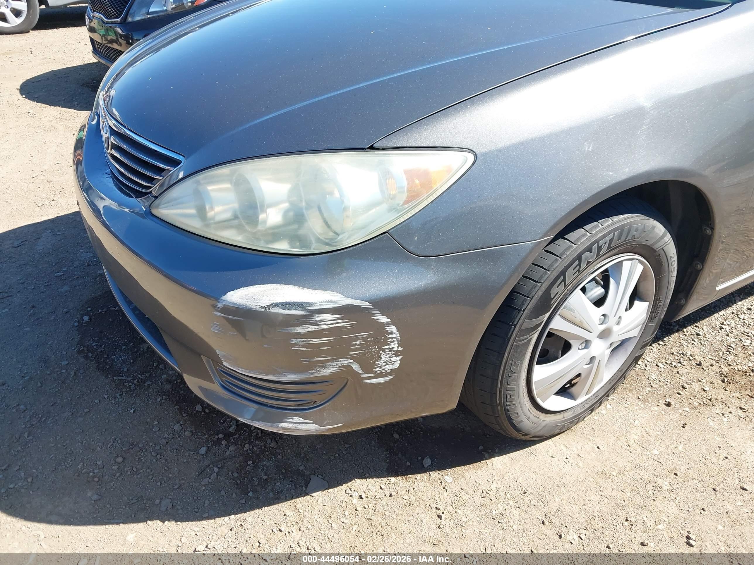 TOYOTA CAMRY image 6