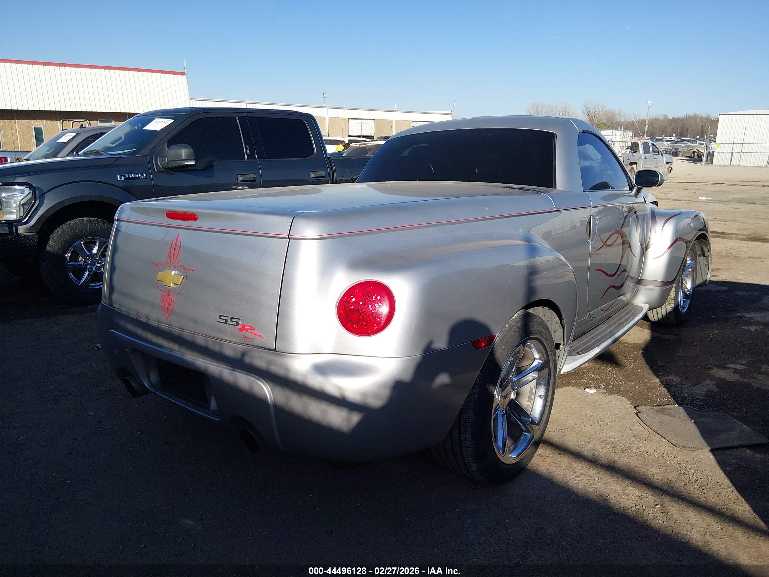 CHEVROLET SSR image 4