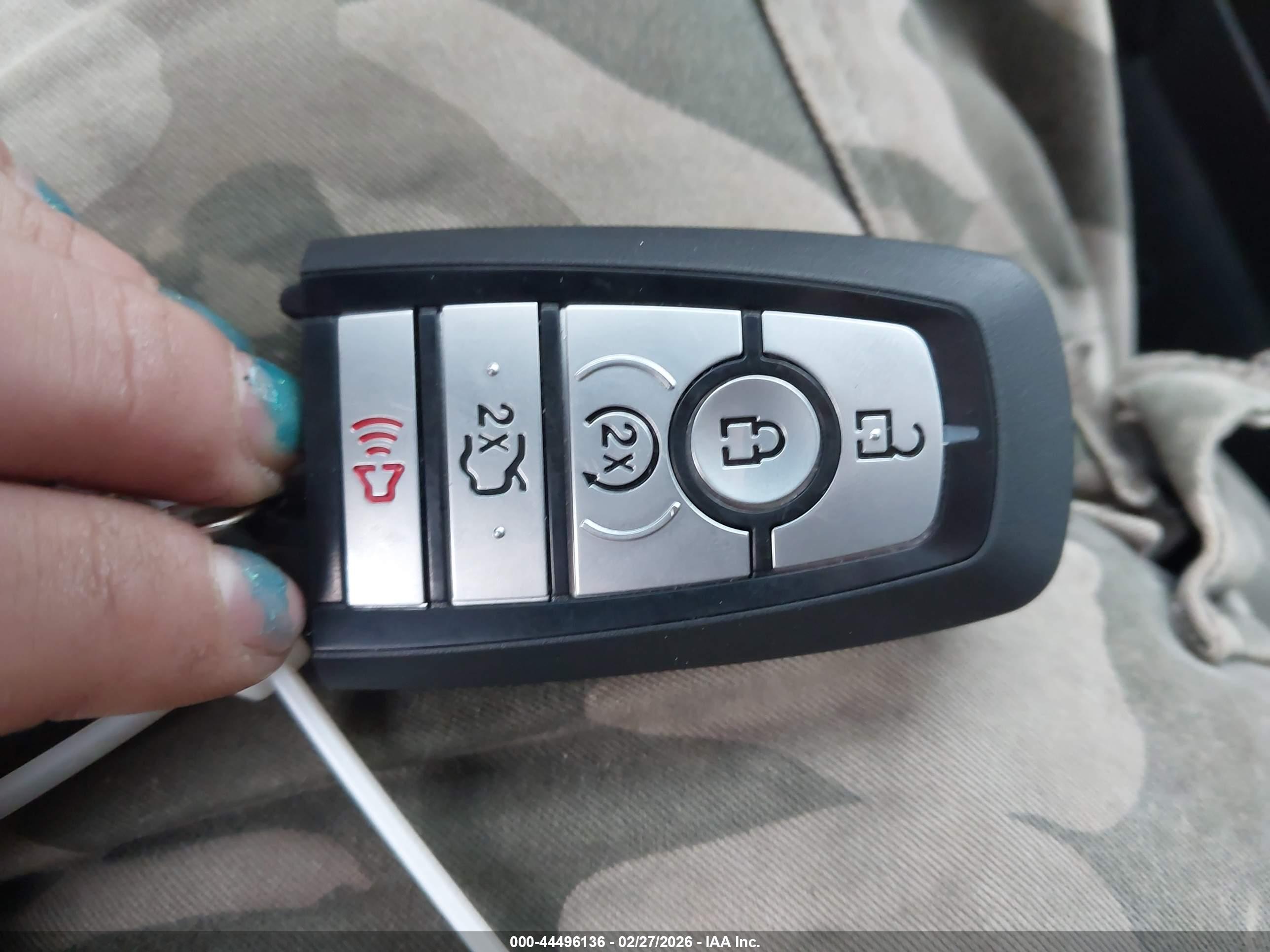FORD ESCAPE image 11