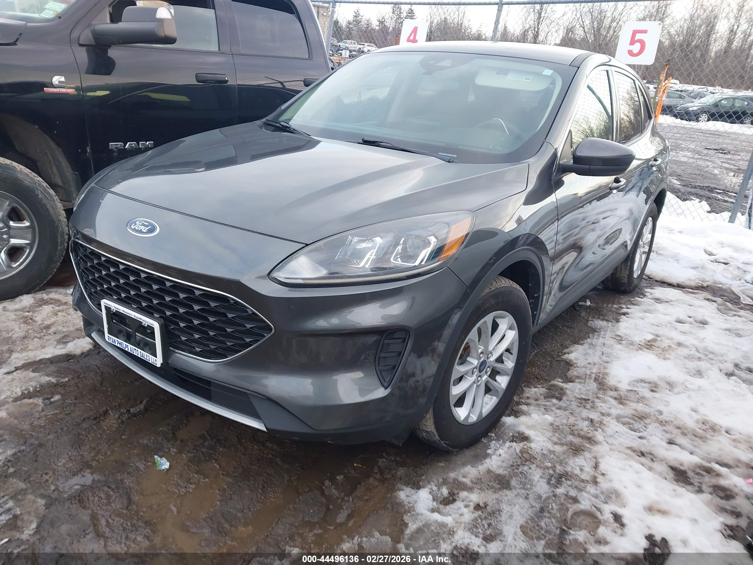 FORD ESCAPE image 2