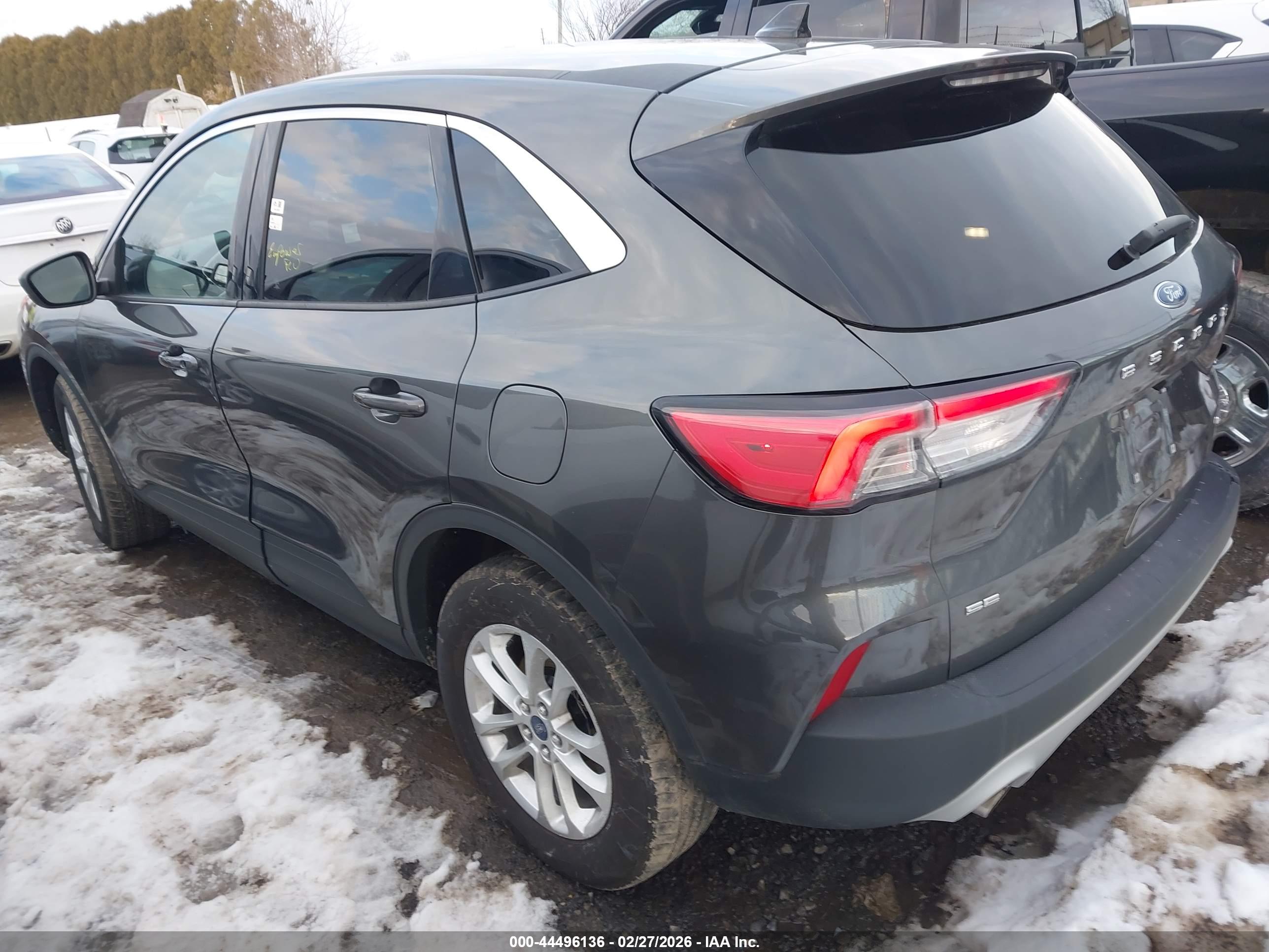 FORD ESCAPE image 3