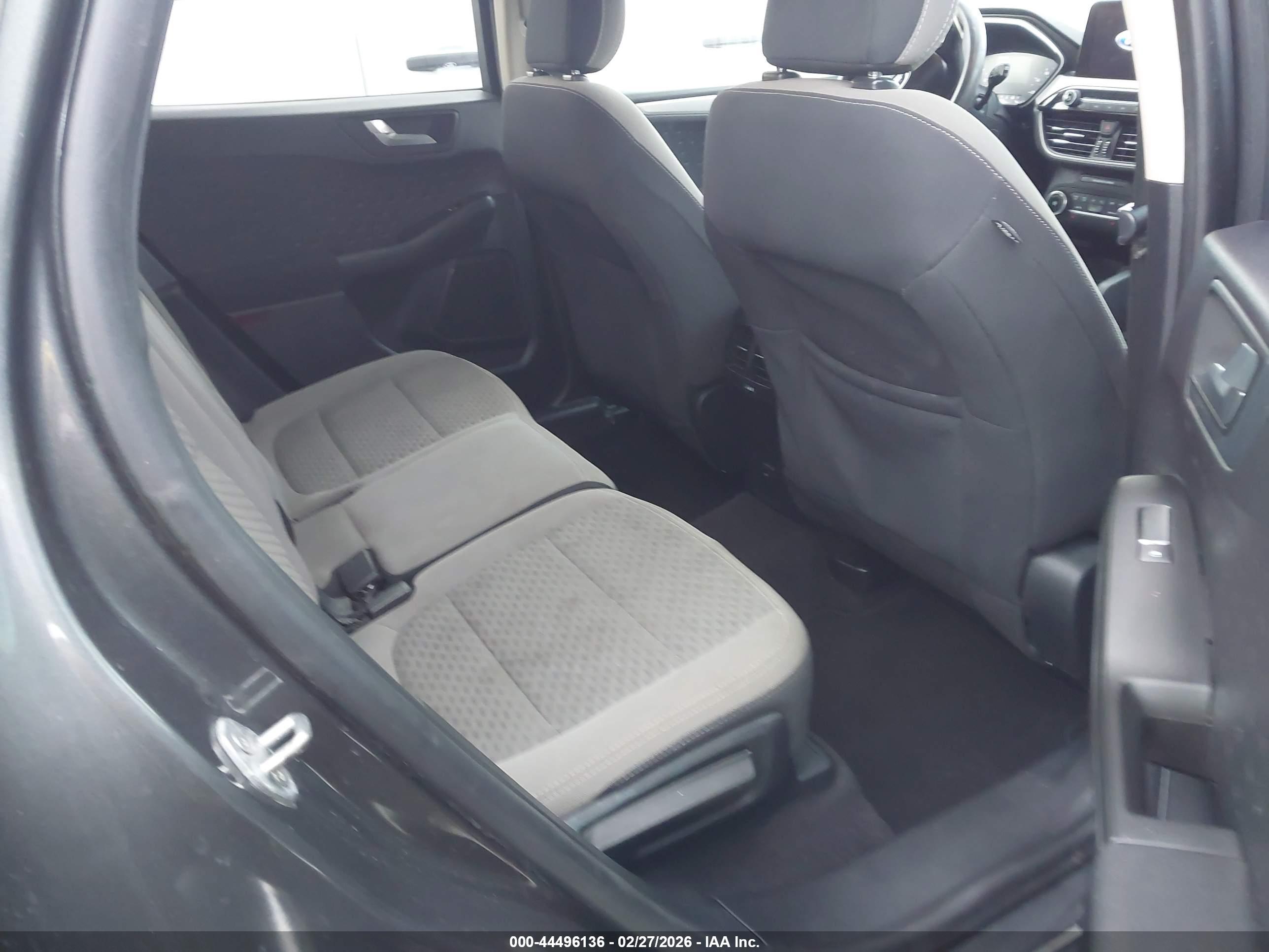 FORD ESCAPE image 8