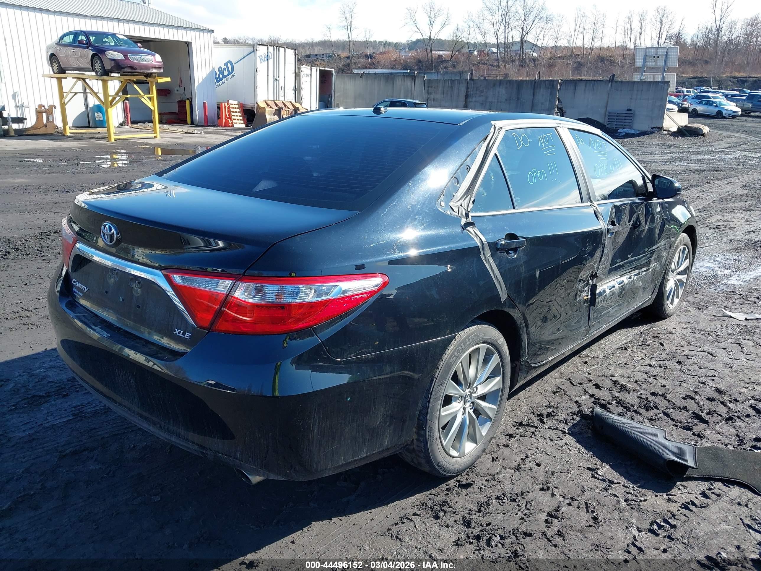 TOYOTA CAMRY image 4