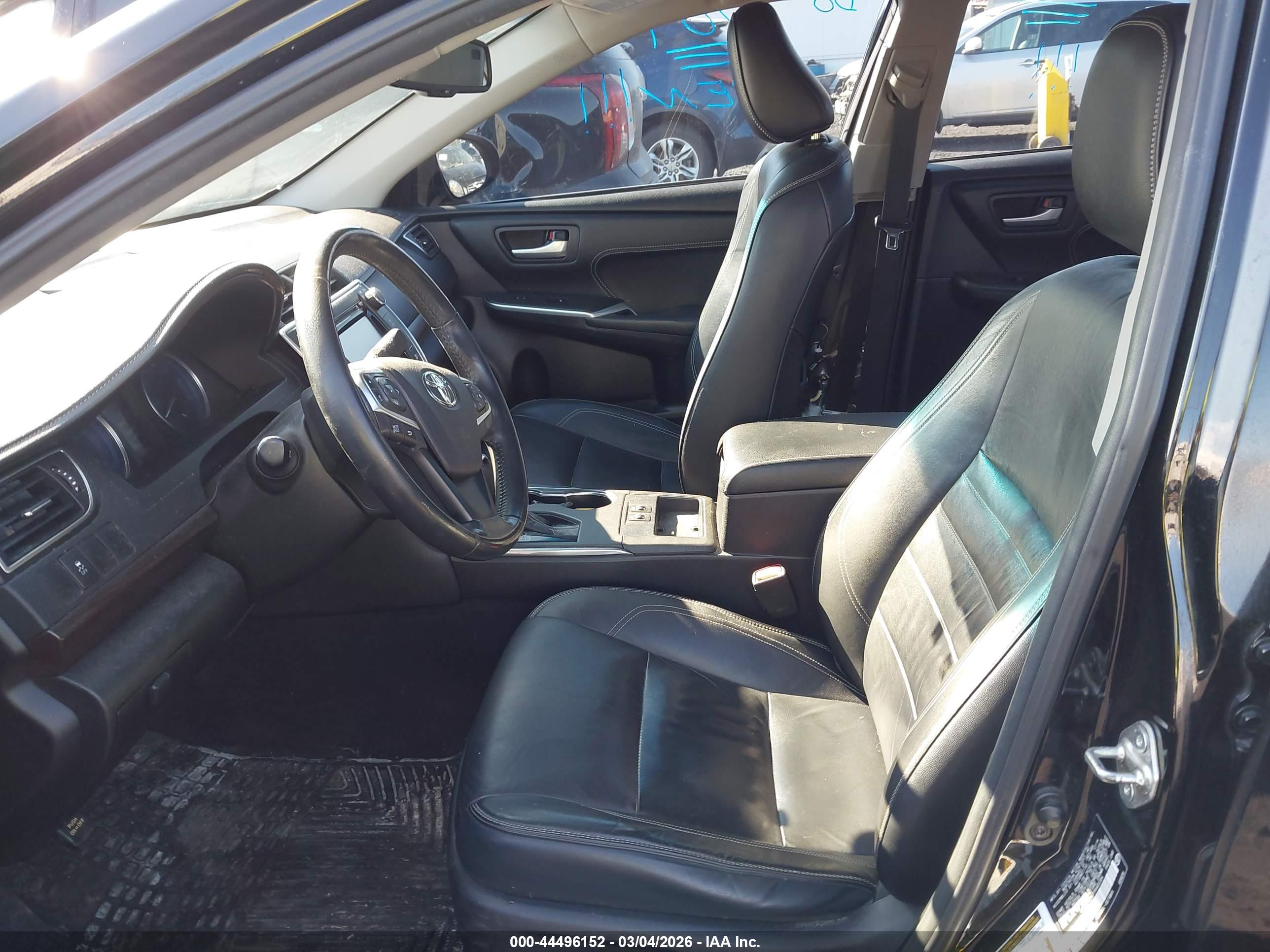 TOYOTA CAMRY image 5