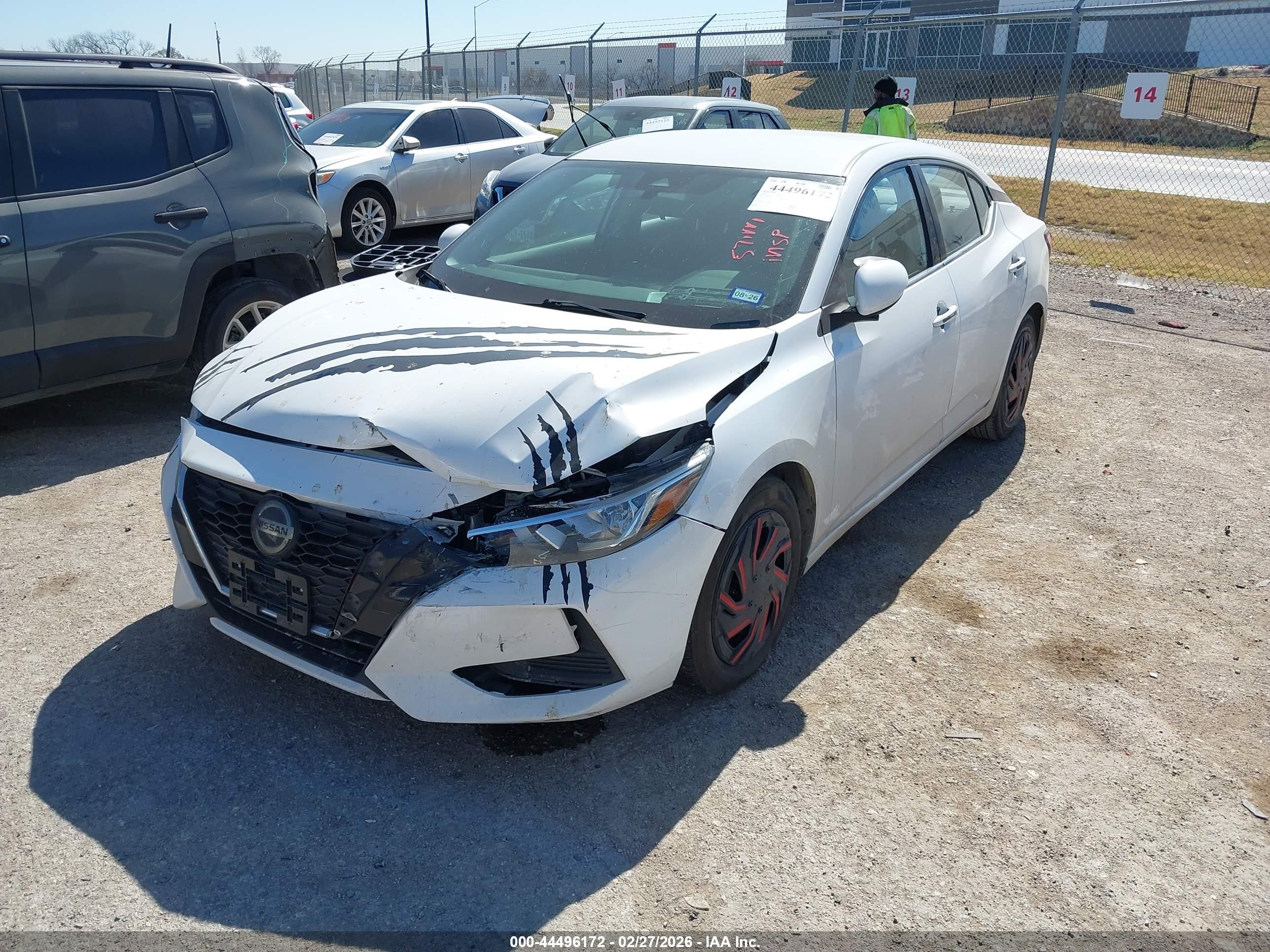 NISSAN SENTRA image 2