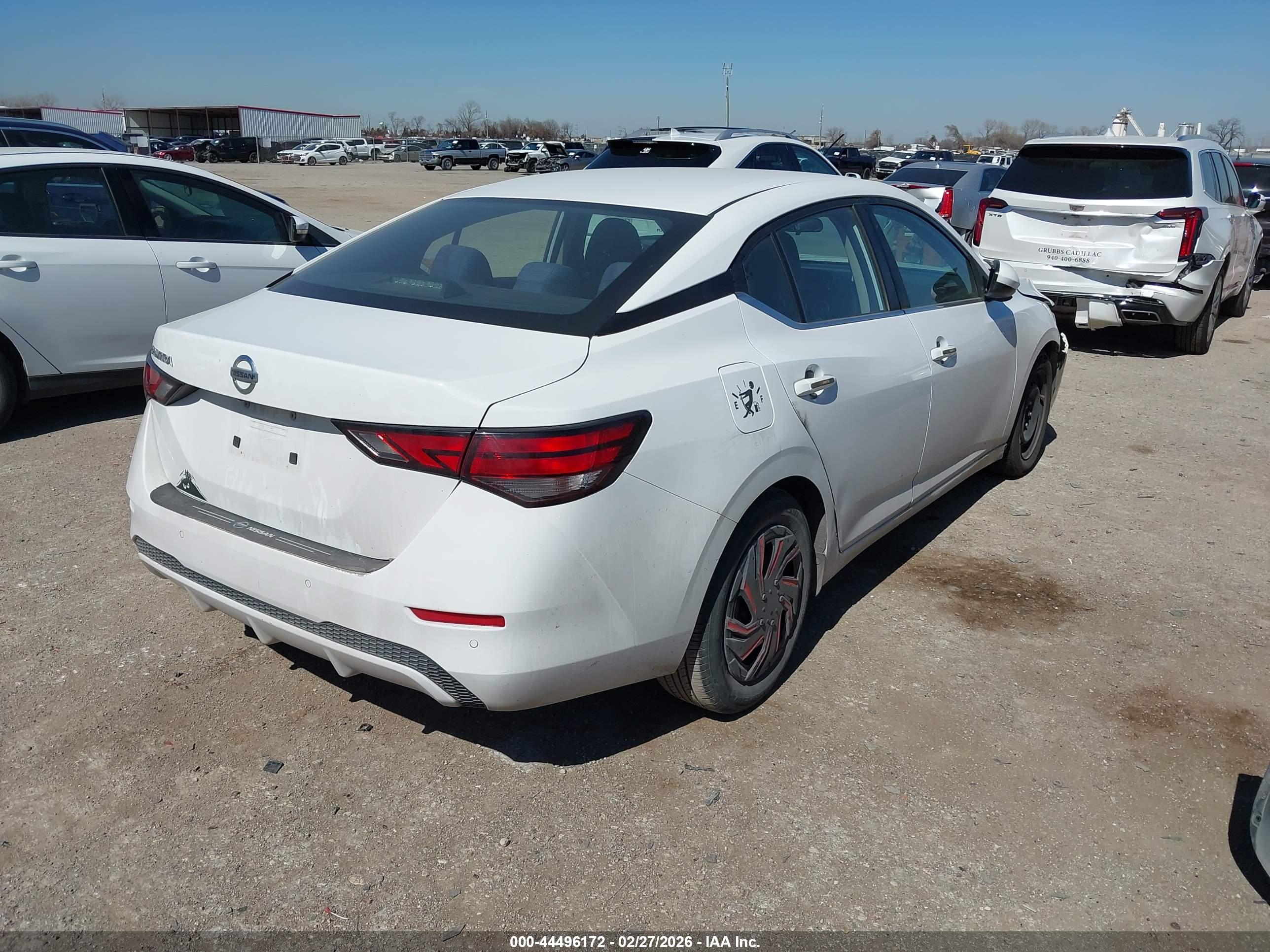 NISSAN SENTRA image 4