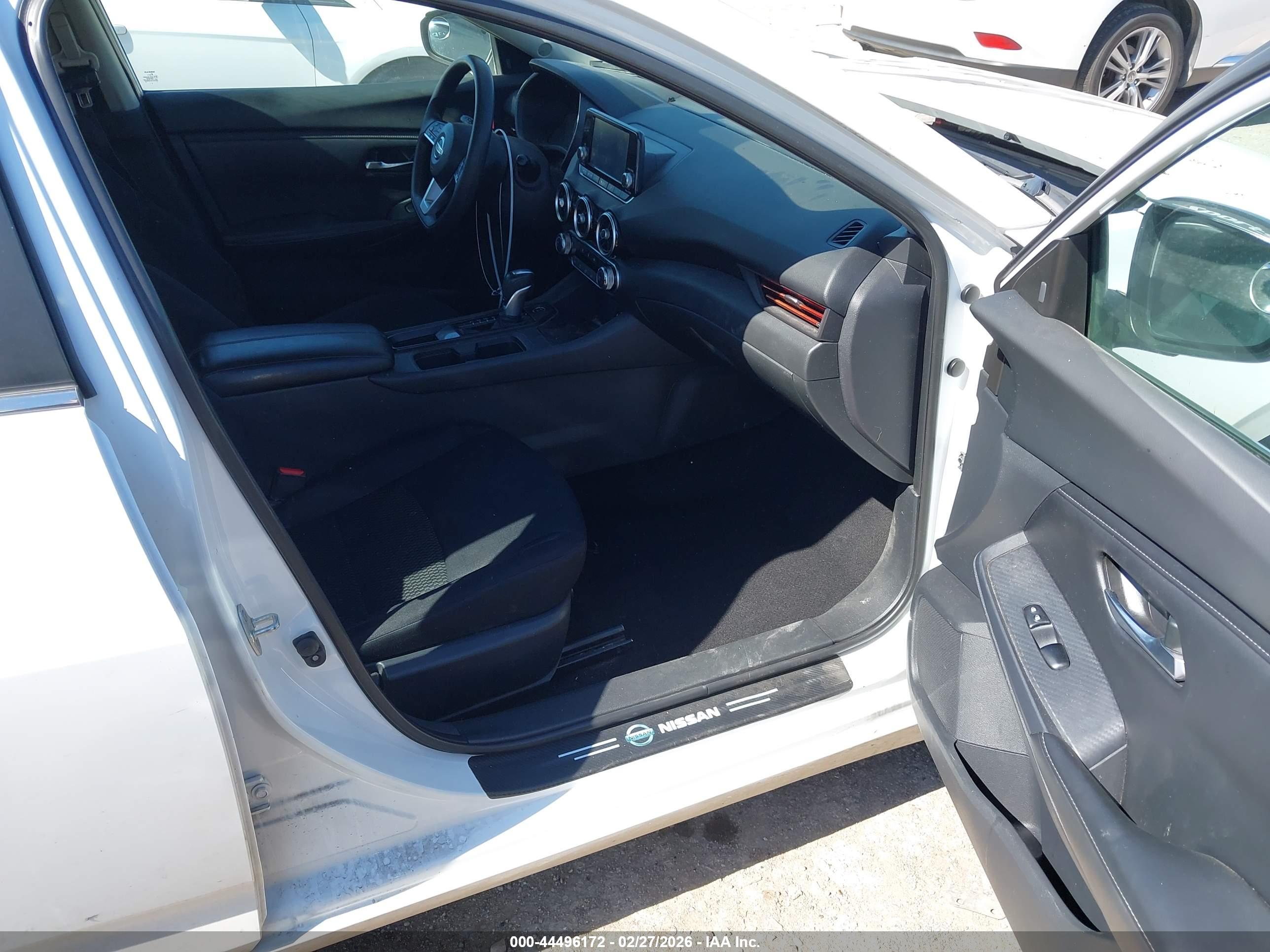 NISSAN SENTRA image 5