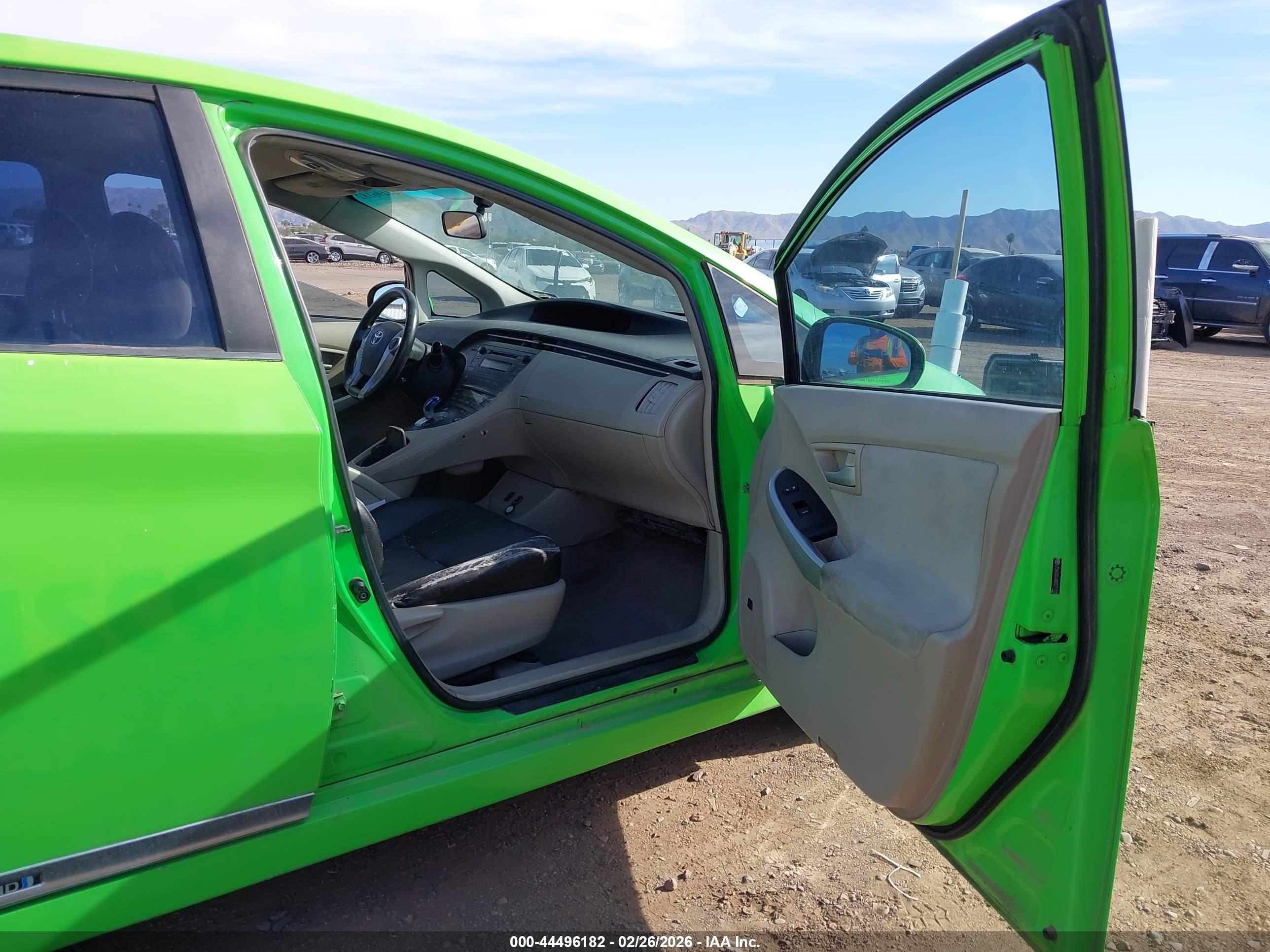 TOYOTA PRIUS image 5