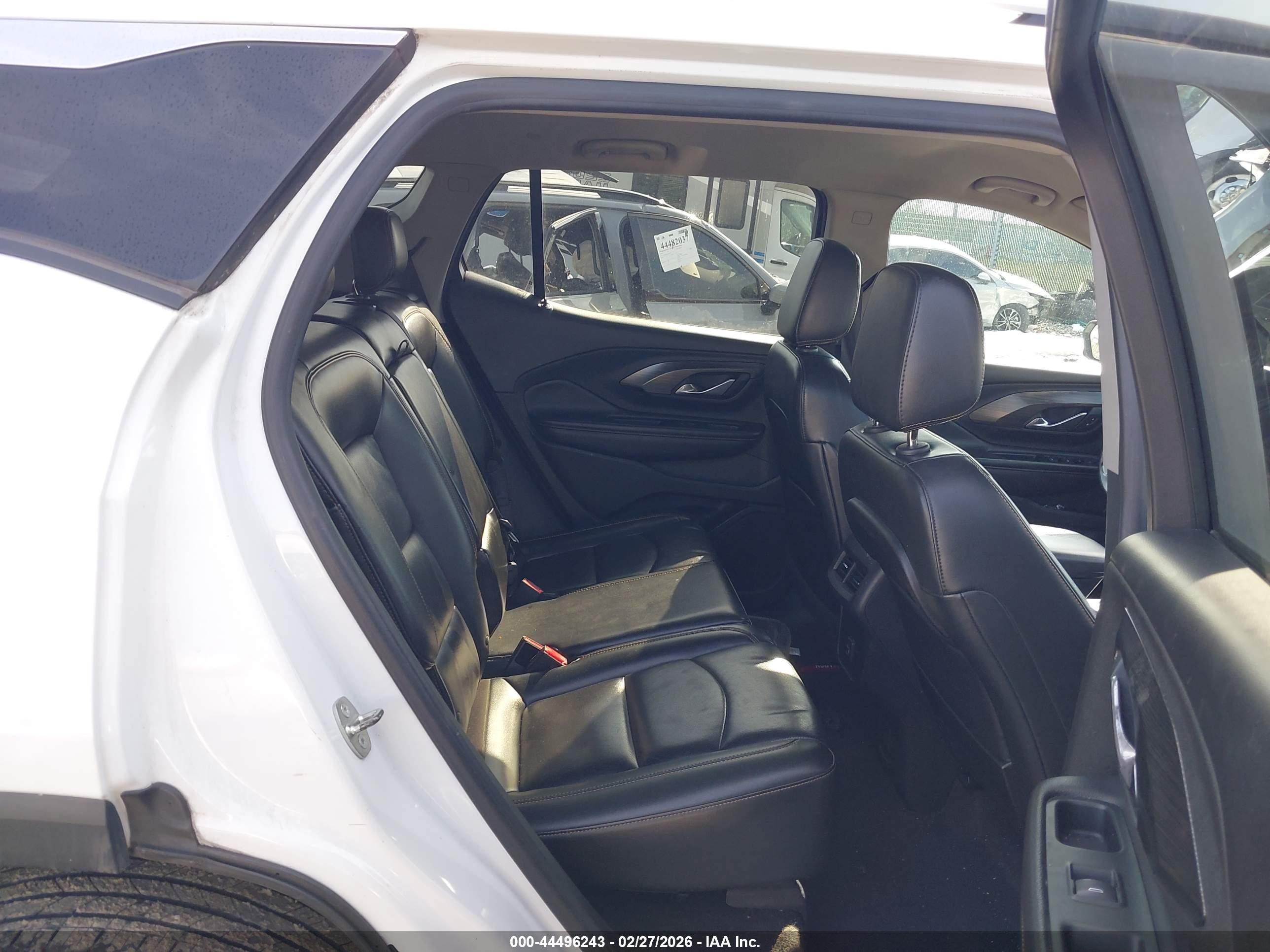 GMC TERRAIN image 8