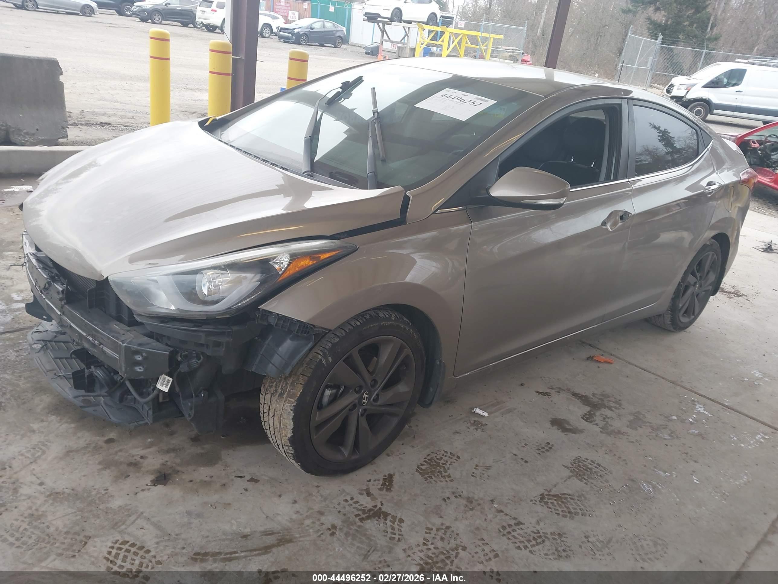 HYUNDAI ELANTRA image 2