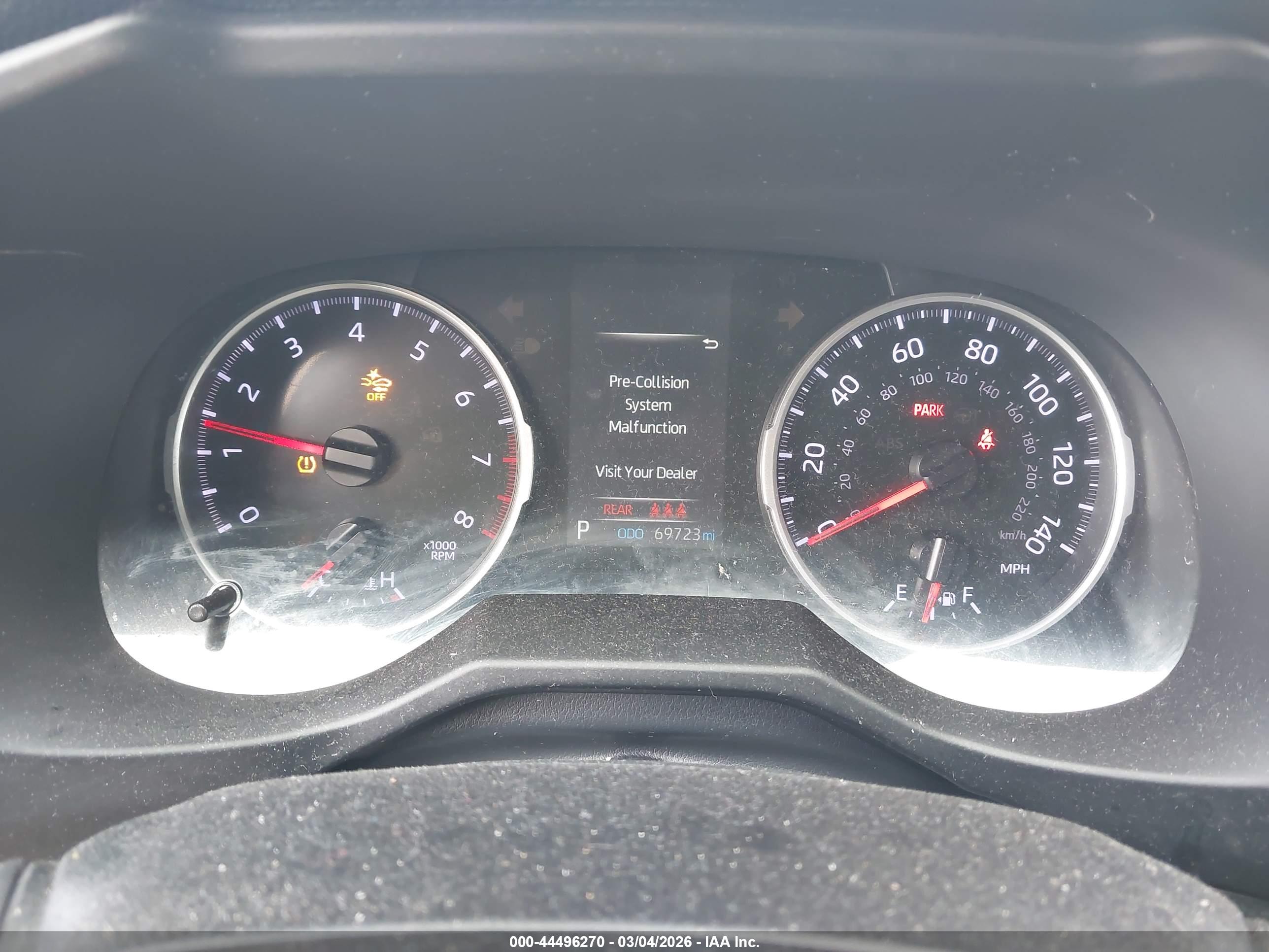 TOYOTA RAV4 image 7