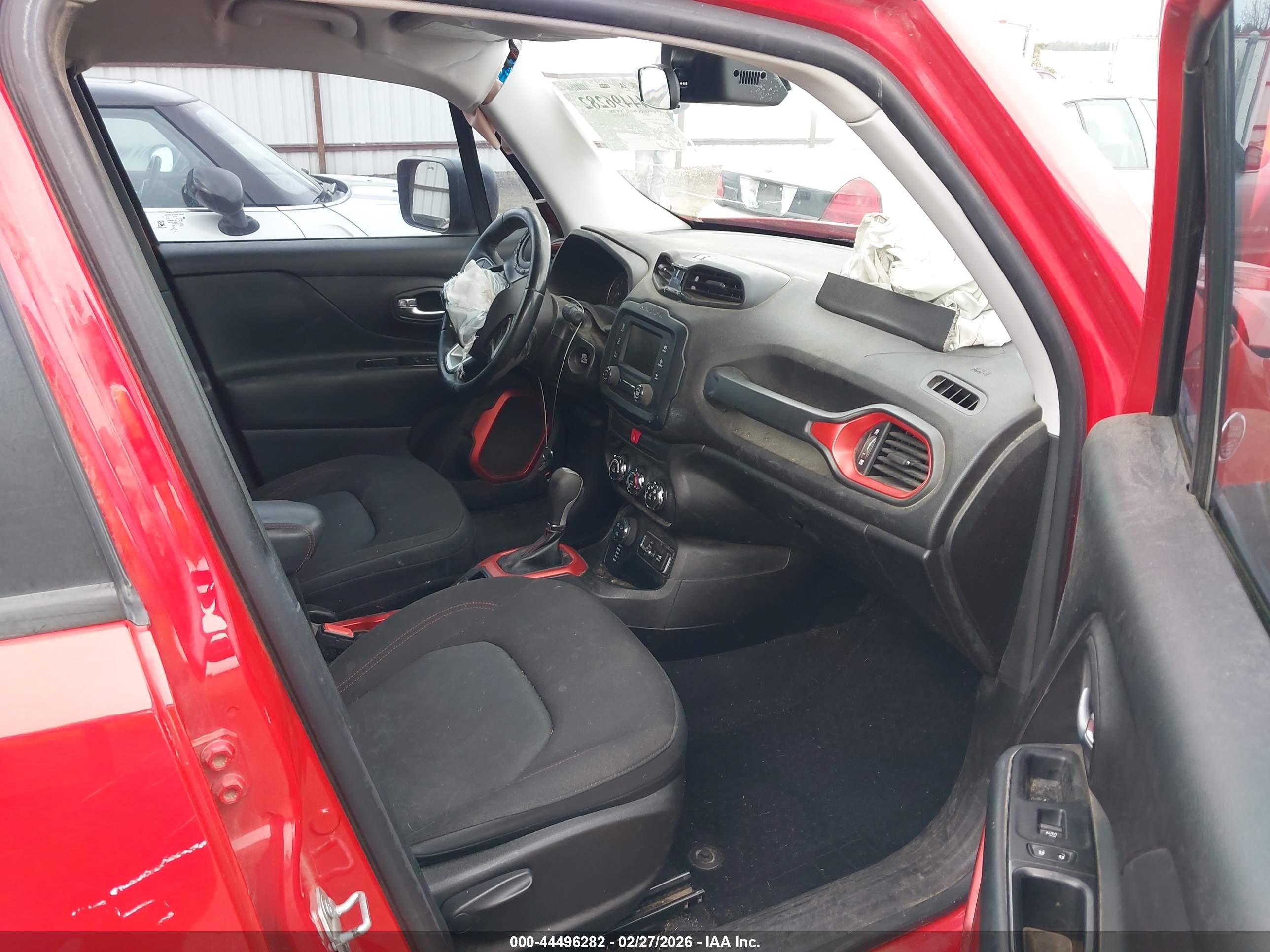 JEEP RENEGADE image 5