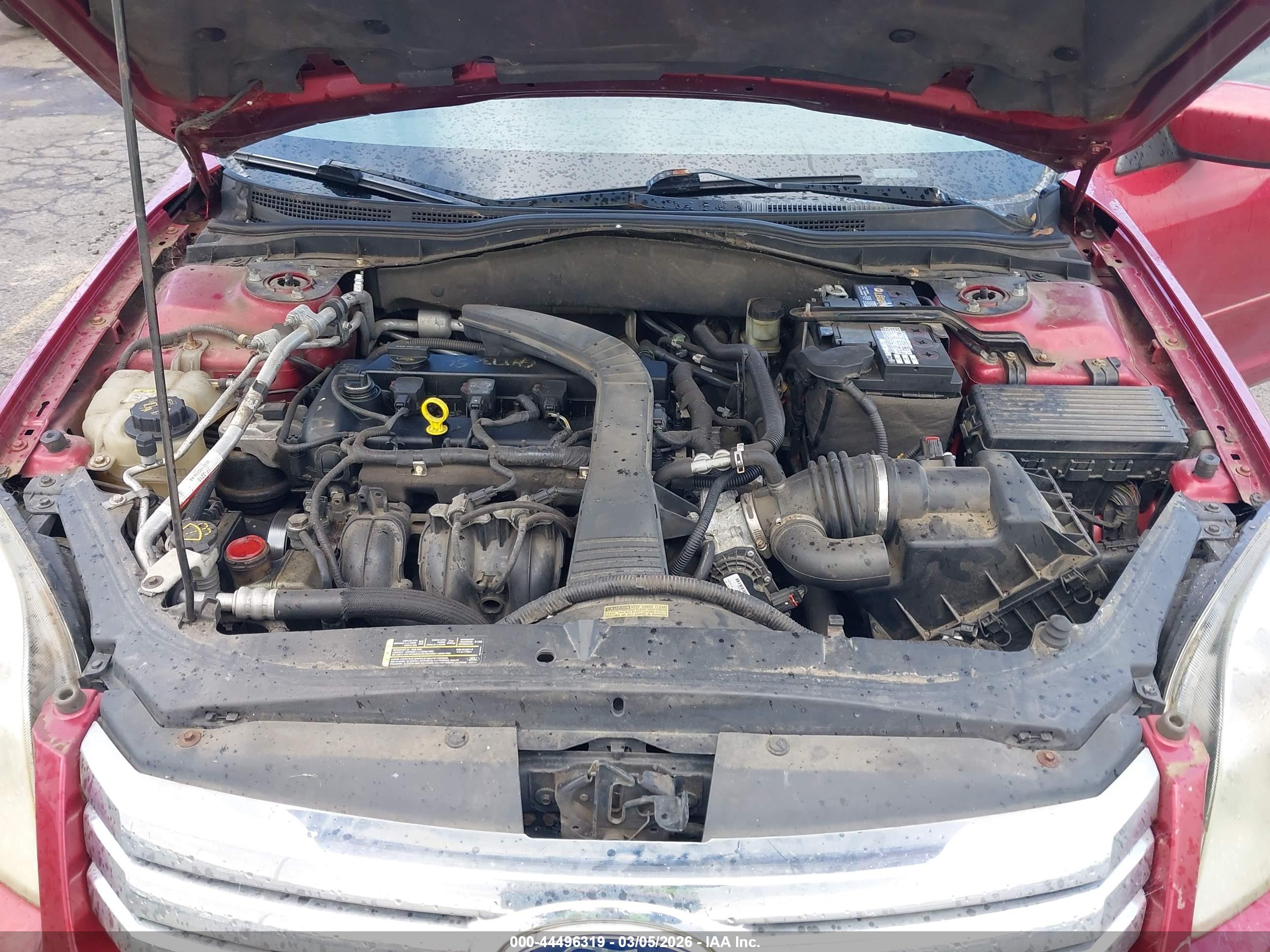 FORD FUSION image 10