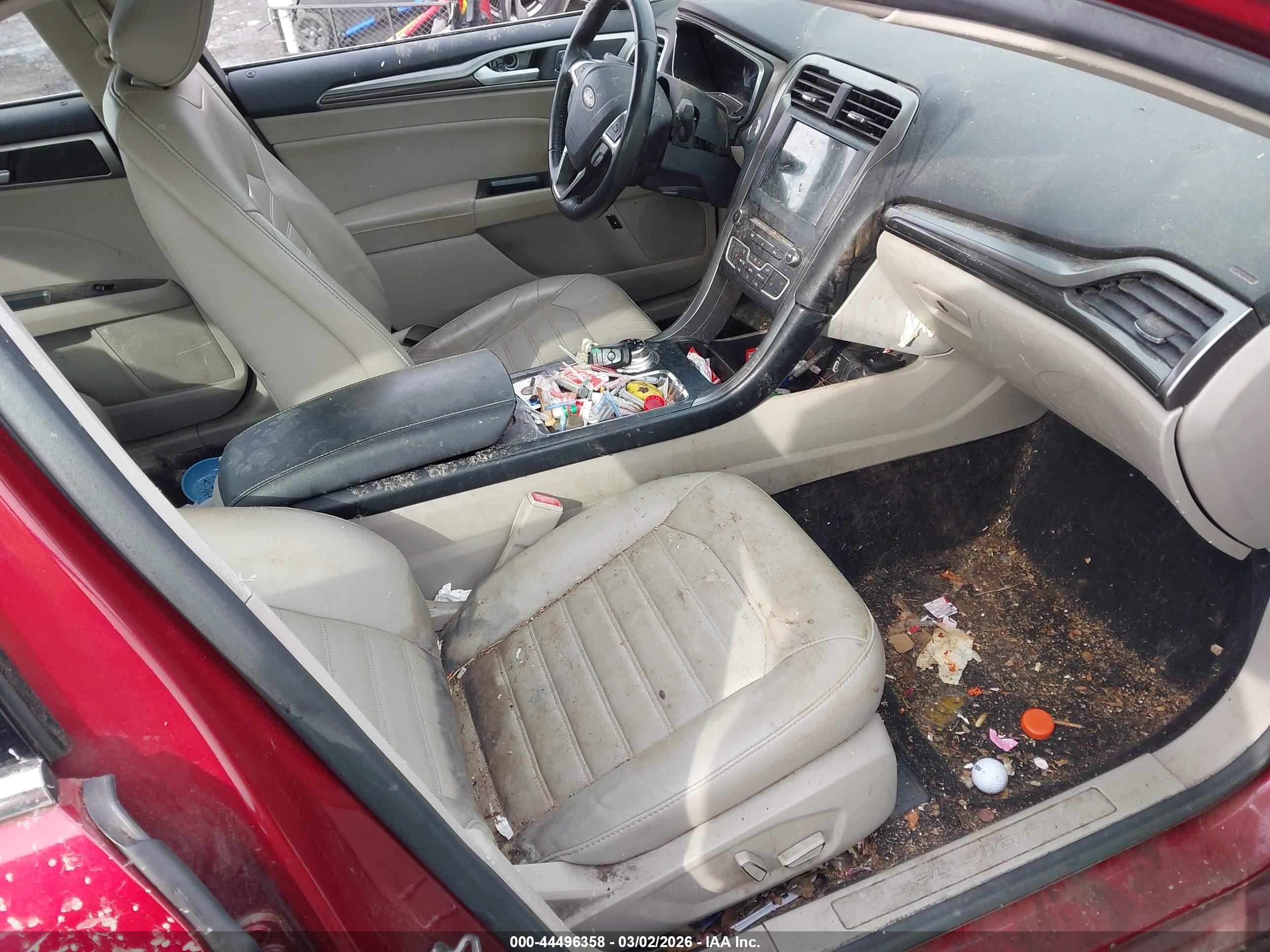 FORD FUSION image 5