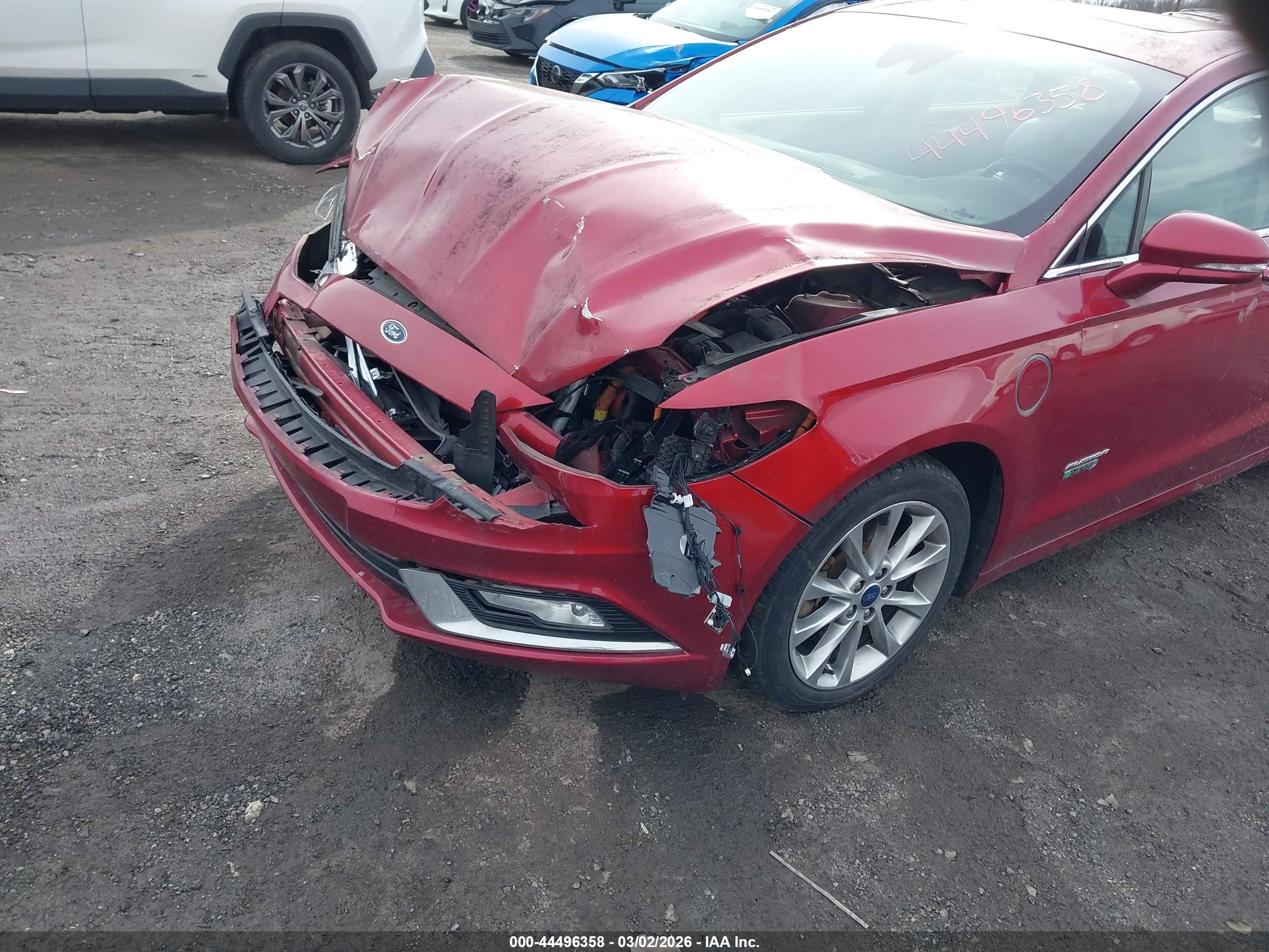 FORD FUSION image 6