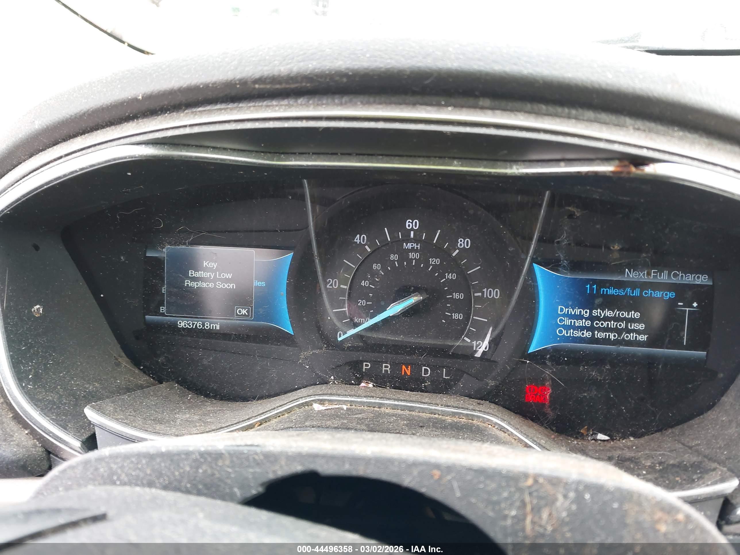 FORD FUSION image 7