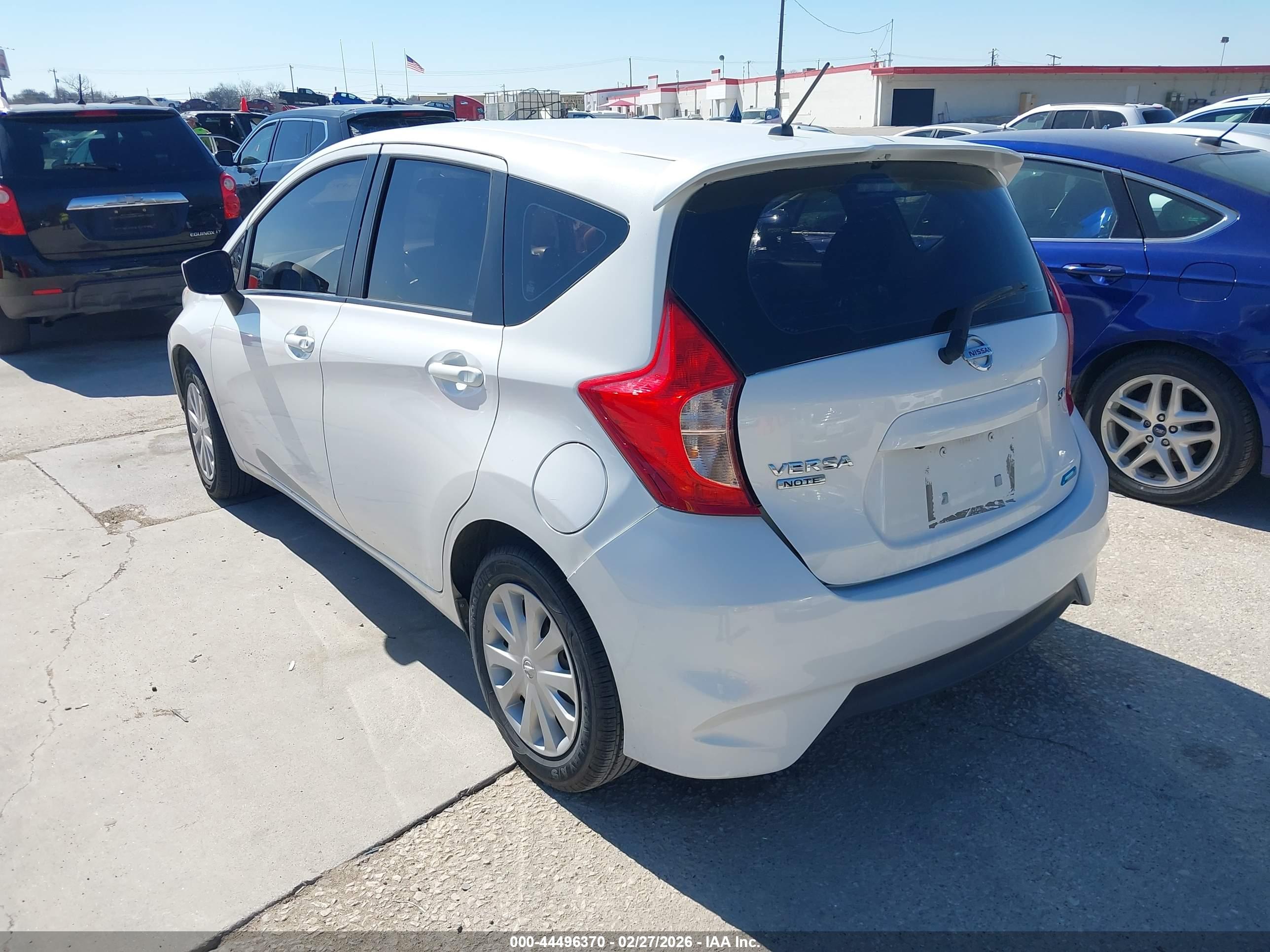 NISSAN VERSA image 3
