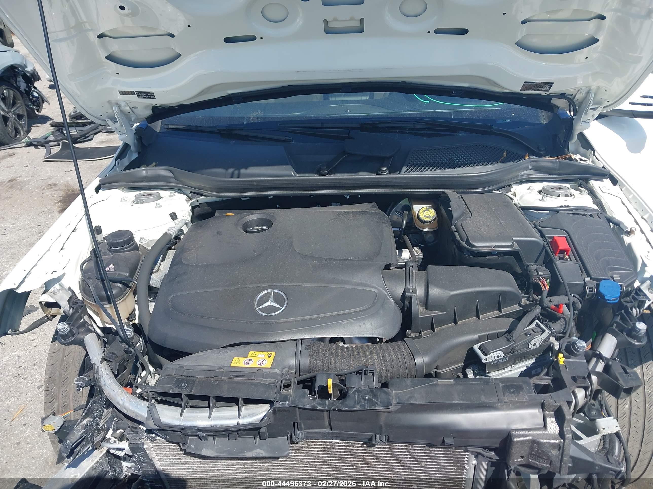 MERCEDES-BENZ GLA image 10