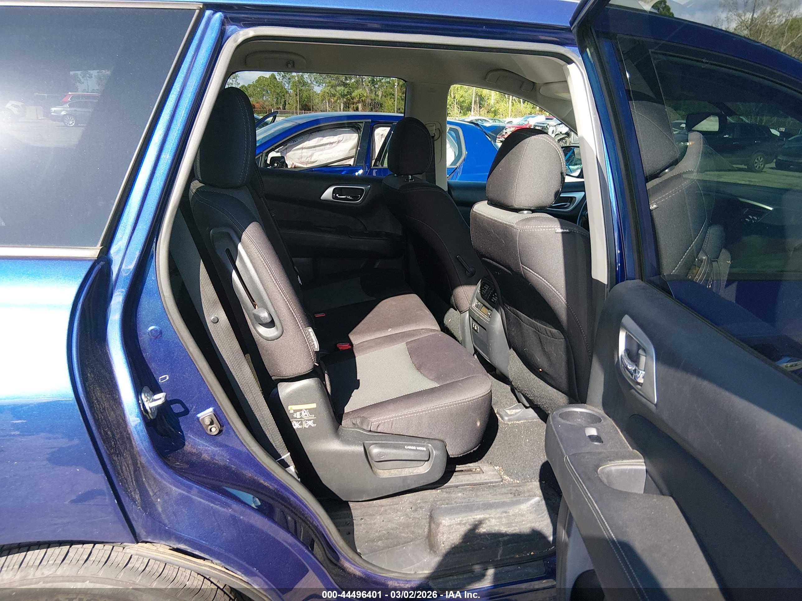 NISSAN PATHFINDER image 8