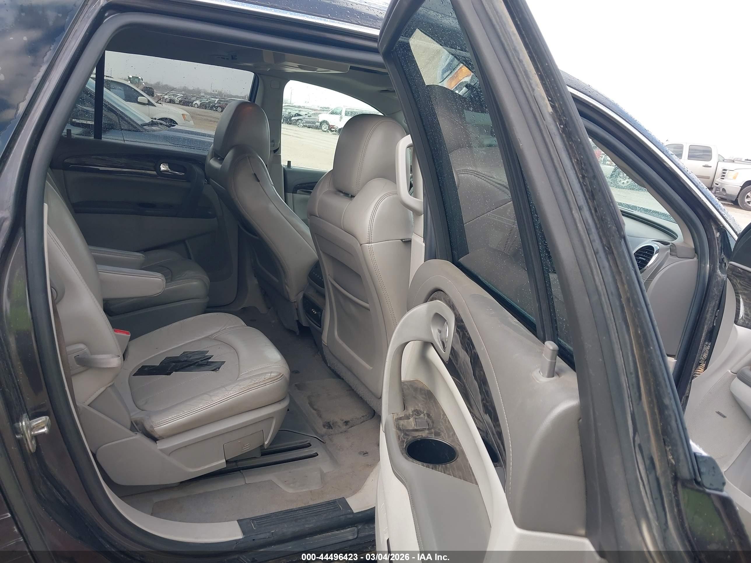 BUICK ENCLAVE image 8