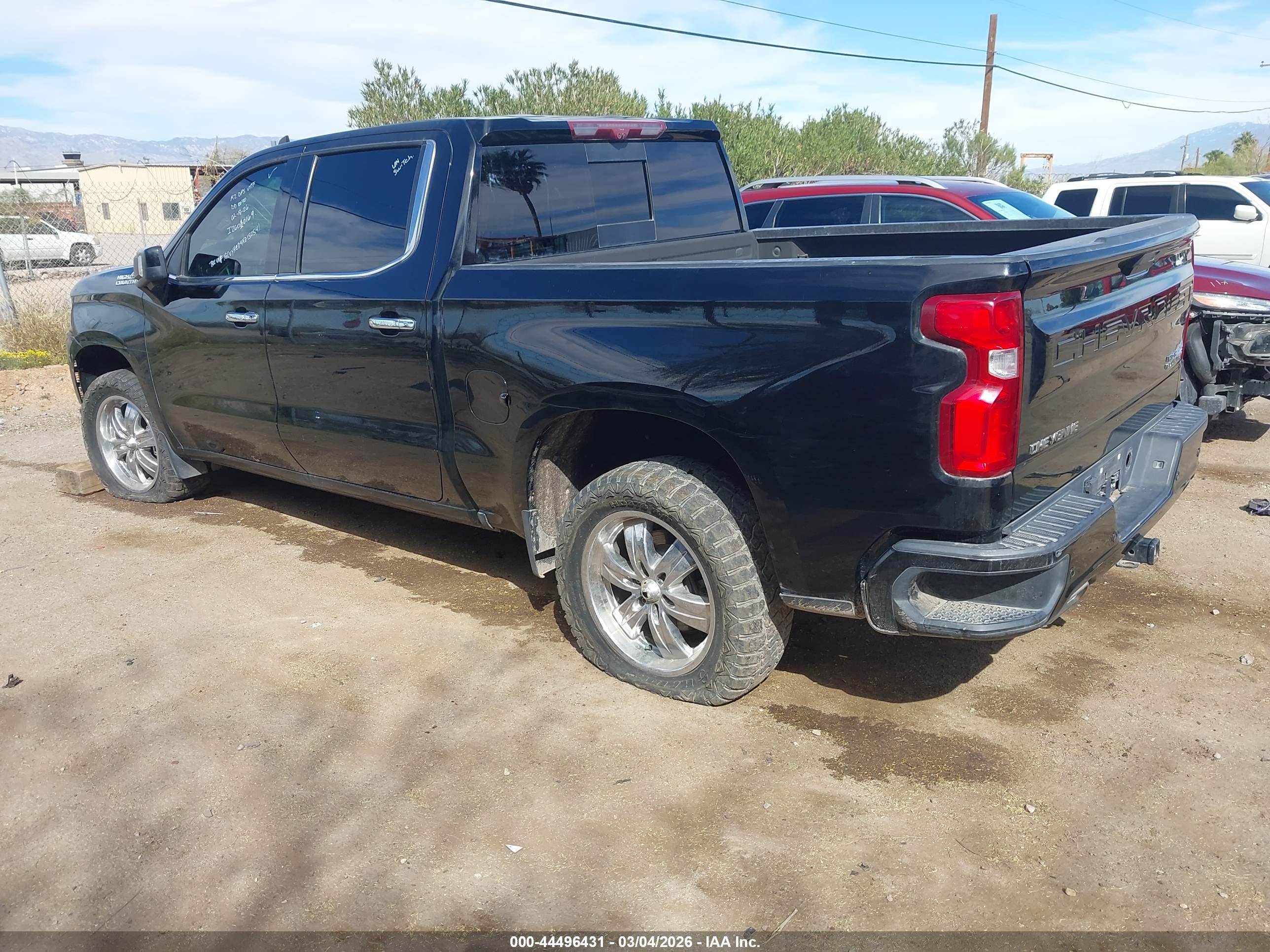 CHEVROLET SILVERADO image 3