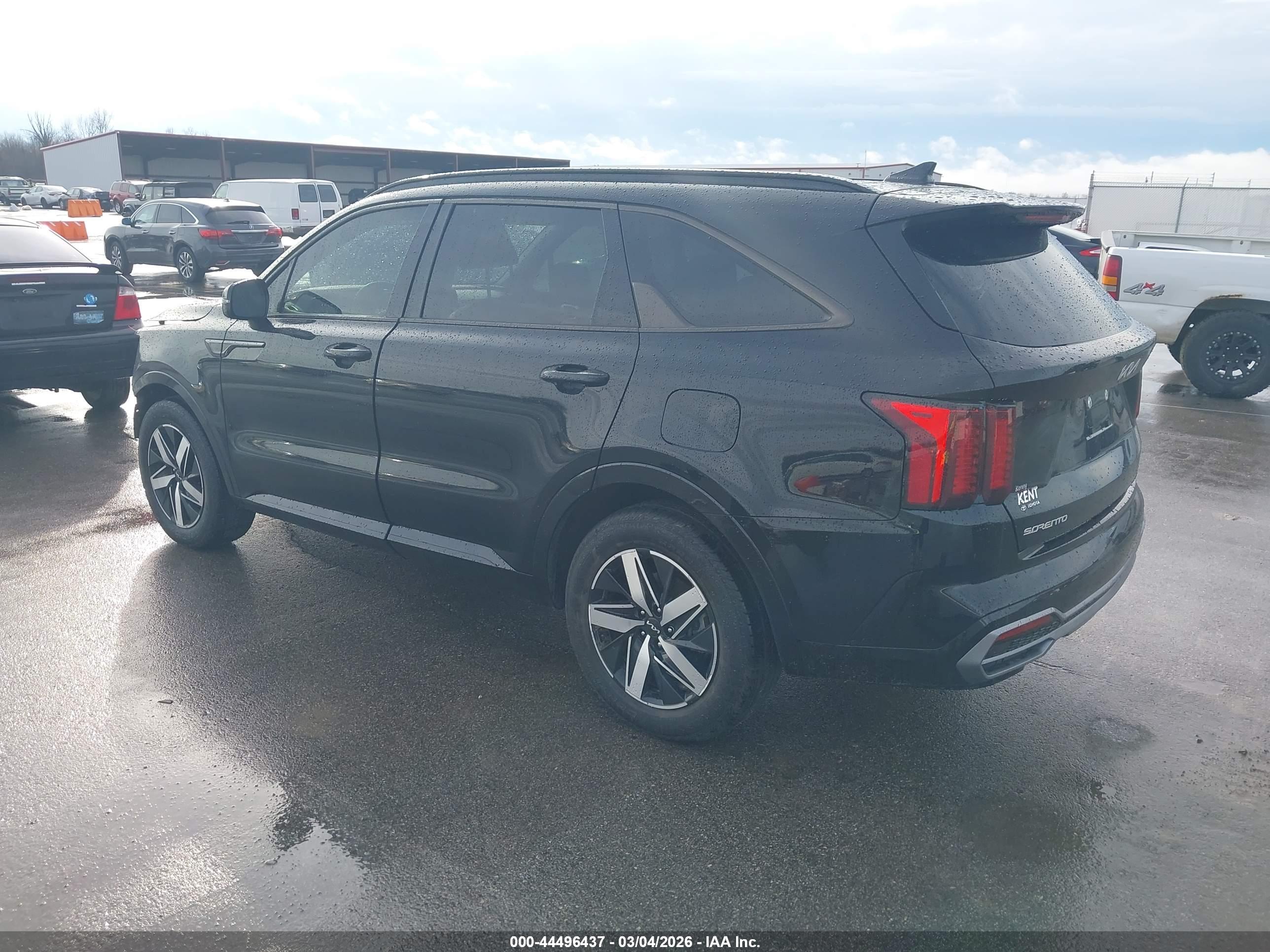 KIA SORENTO image 3