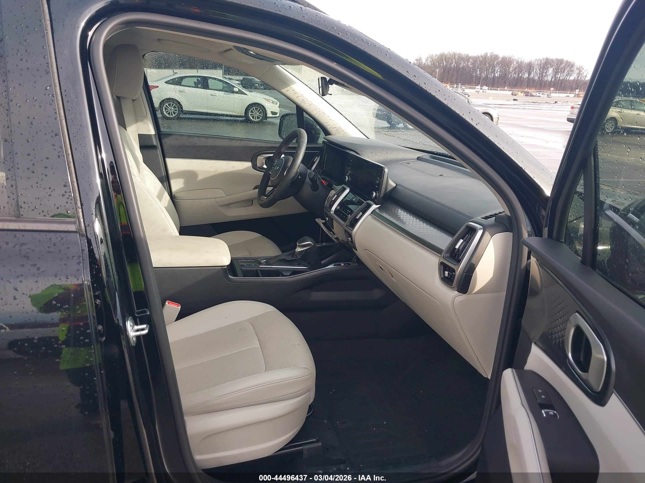 KIA SORENTO image 5