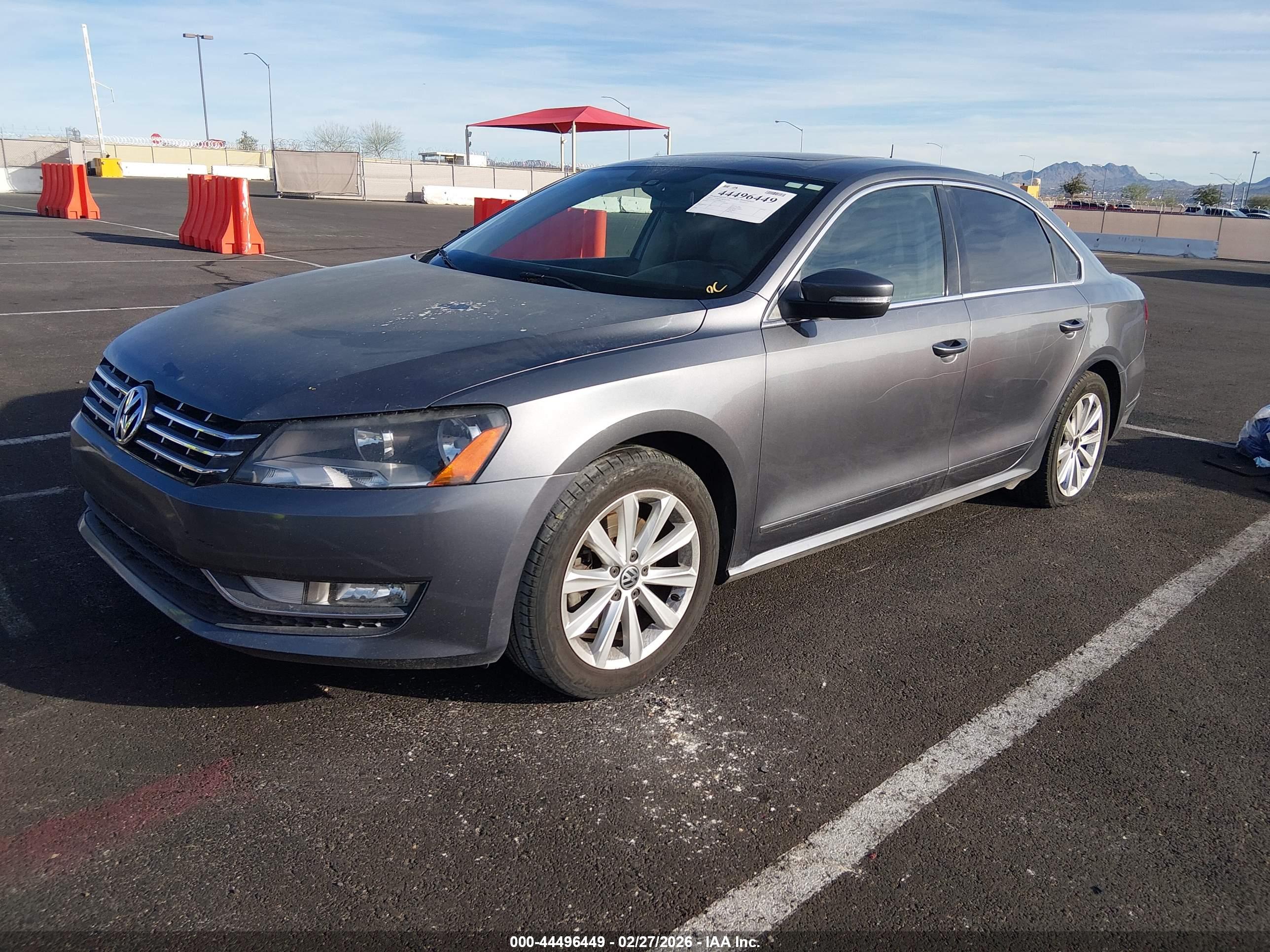 VOLKSWAGEN PASSAT image 2