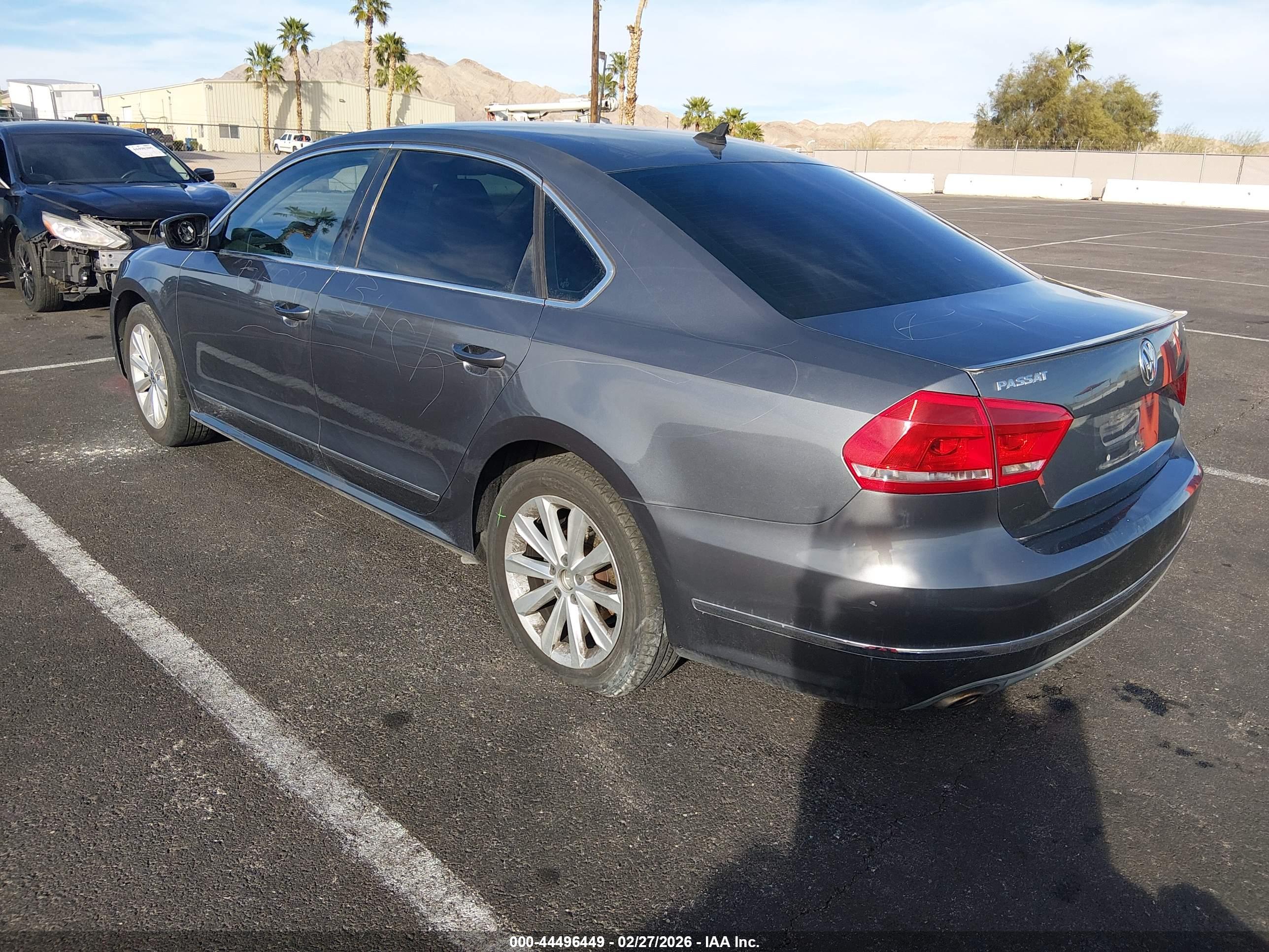VOLKSWAGEN PASSAT image 3
