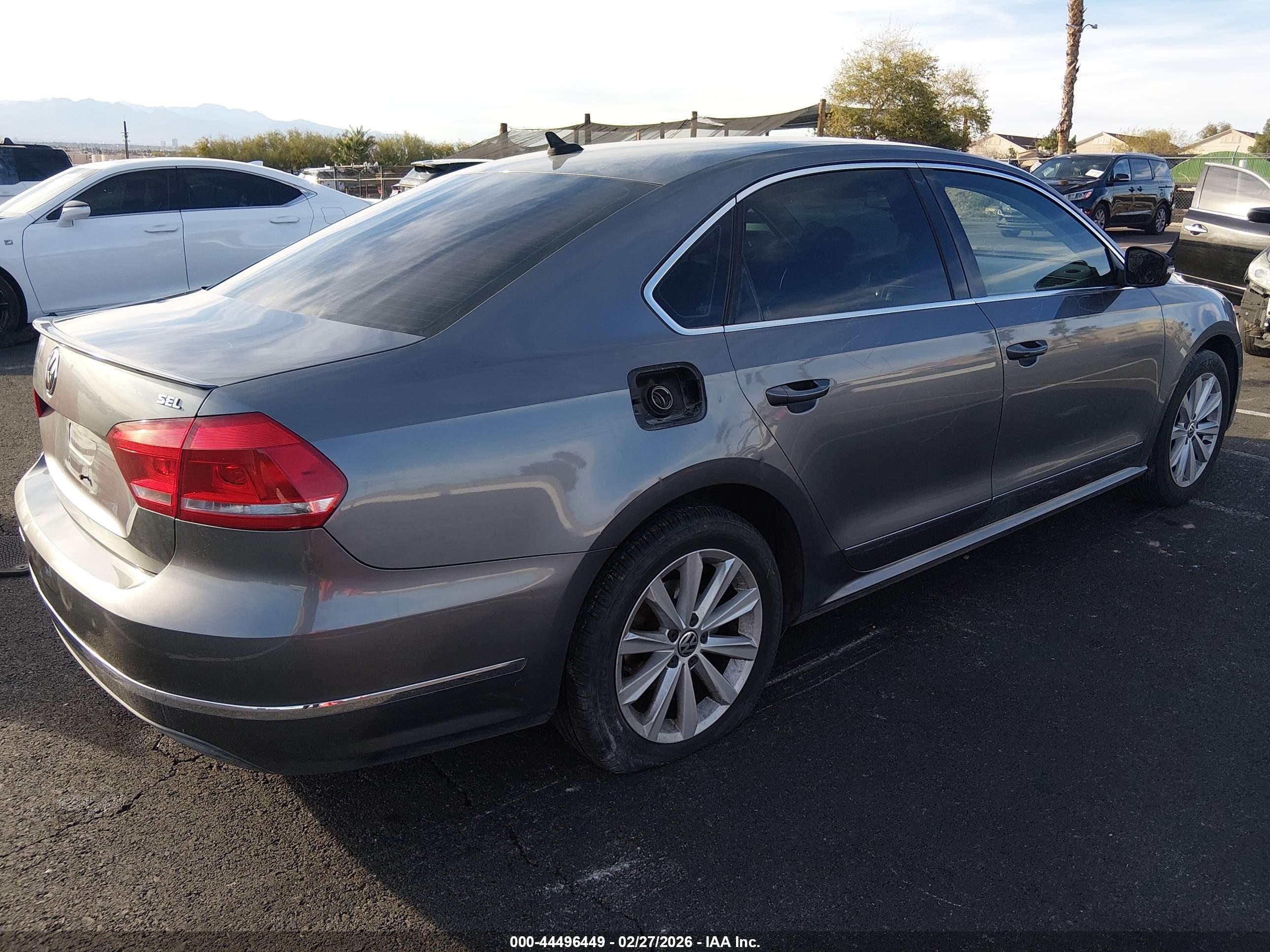 VOLKSWAGEN PASSAT image 6